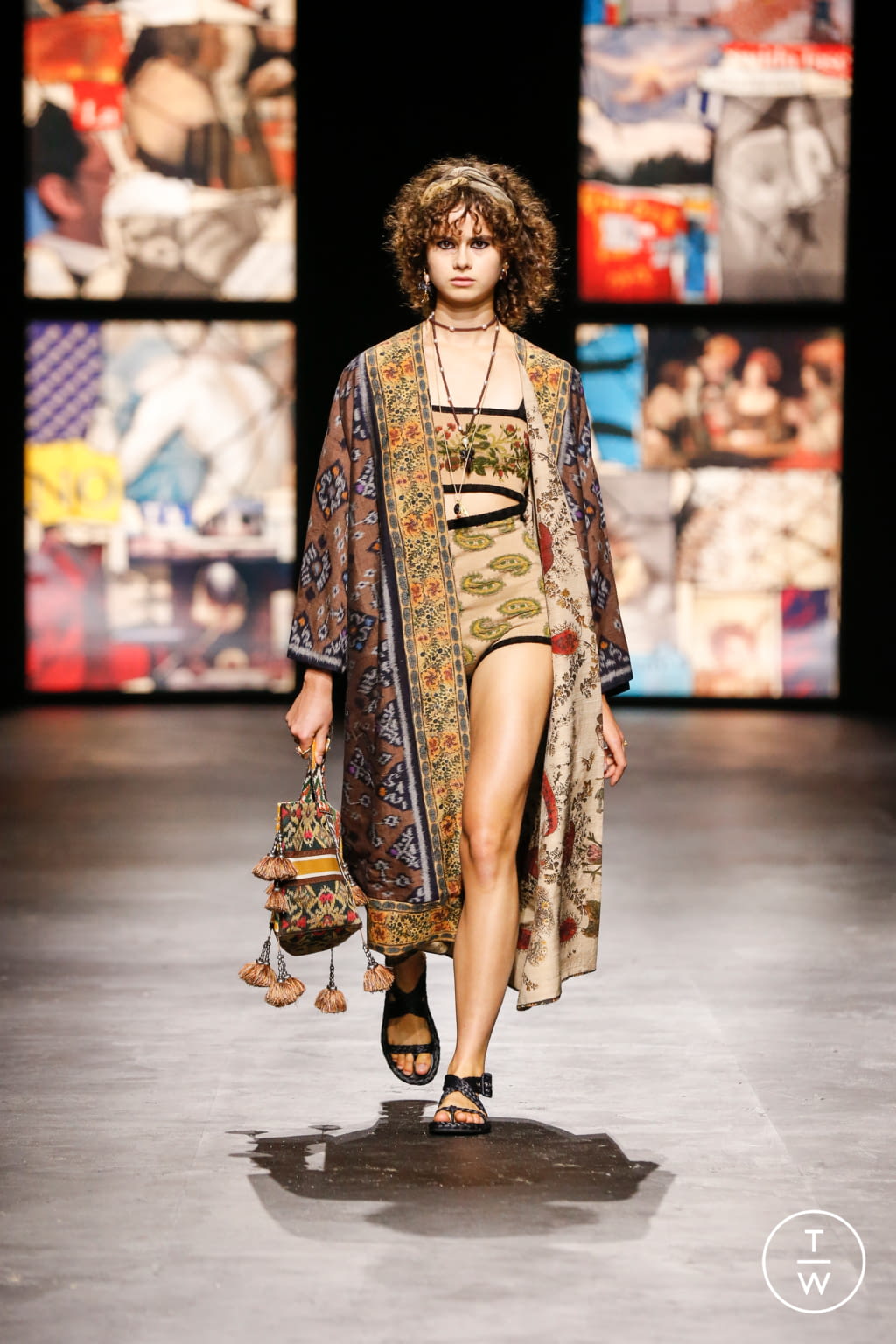 Fashion Week Paris Spring/Summer 2021 look 1 de la collection Christian Dior womenswear