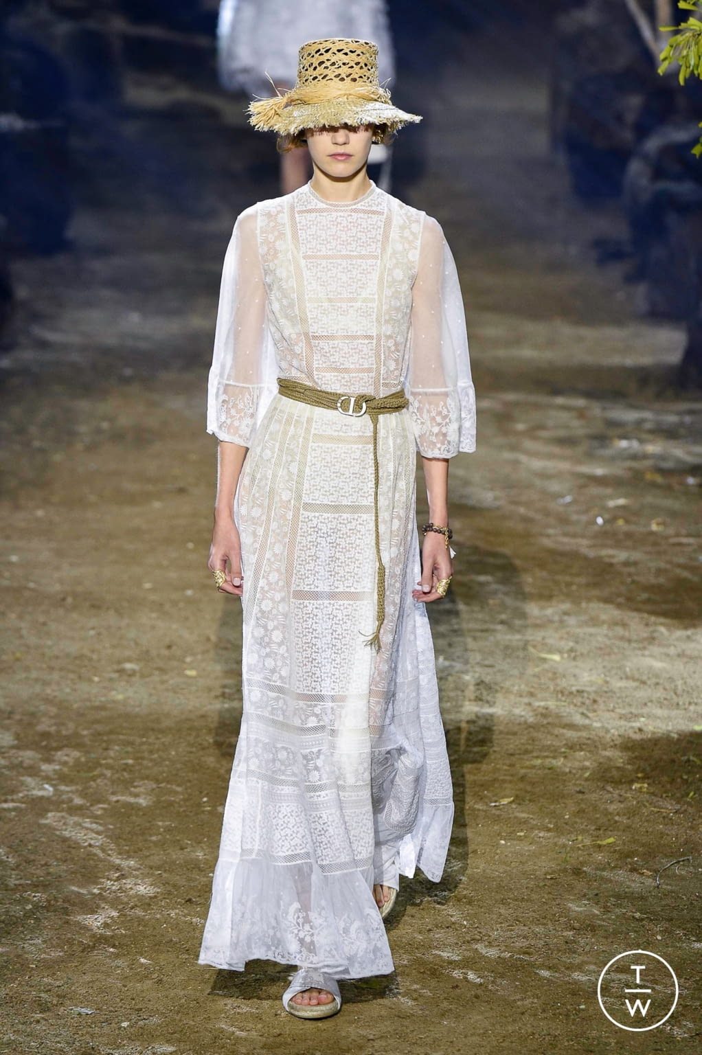 Fashion Week Paris Spring/Summer 2020 look 41 from the Christian Dior collection womenswear