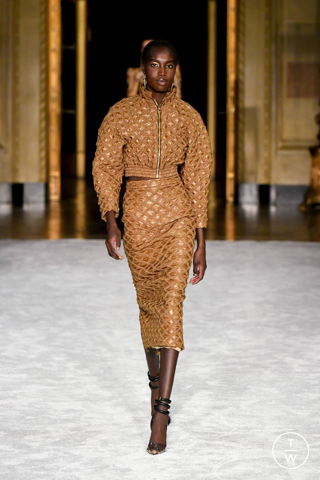 Fashion Week New York Fall/Winter 2021 look 5 from the Christian Siriano collection womenswear