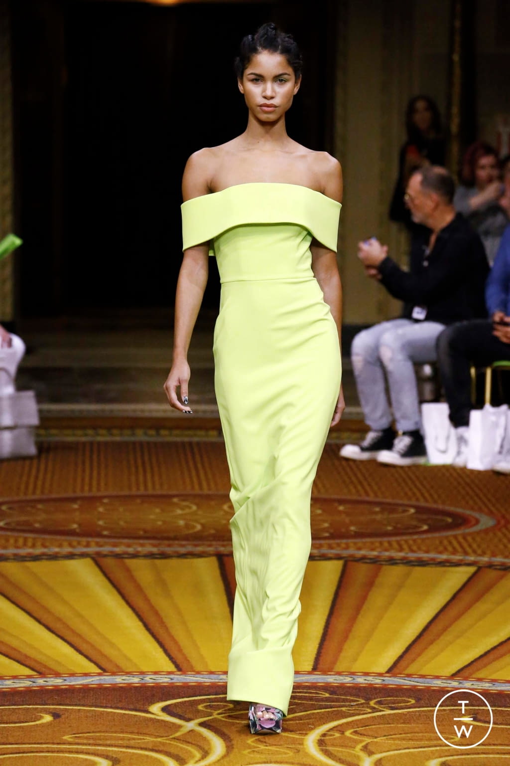 Fashion Week New York Spring/Summer 2019 look 47 from the Christian Siriano collection womenswear