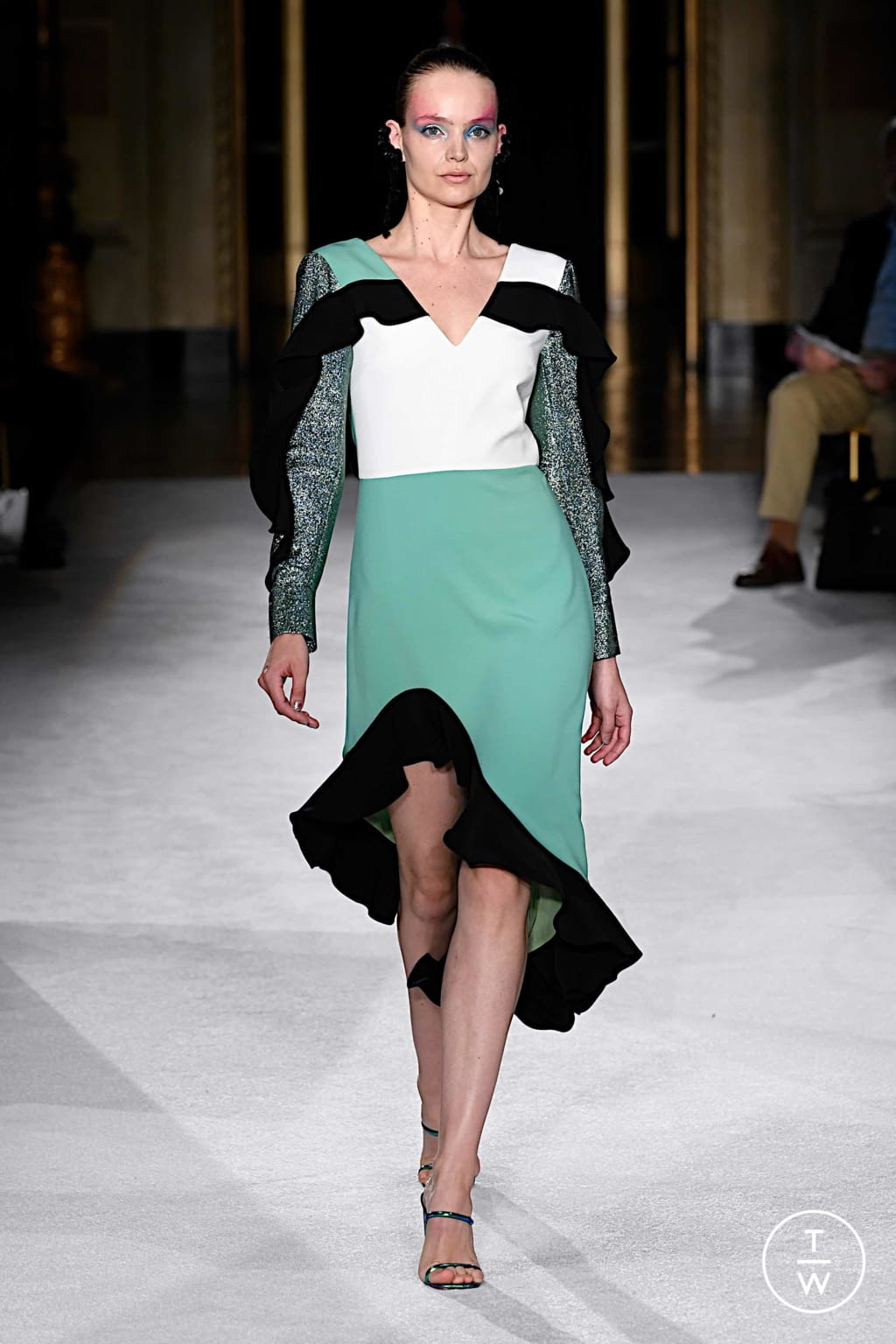Fashion Week New York Spring/Summer 2020 look 2 from the Christian Siriano collection womenswear