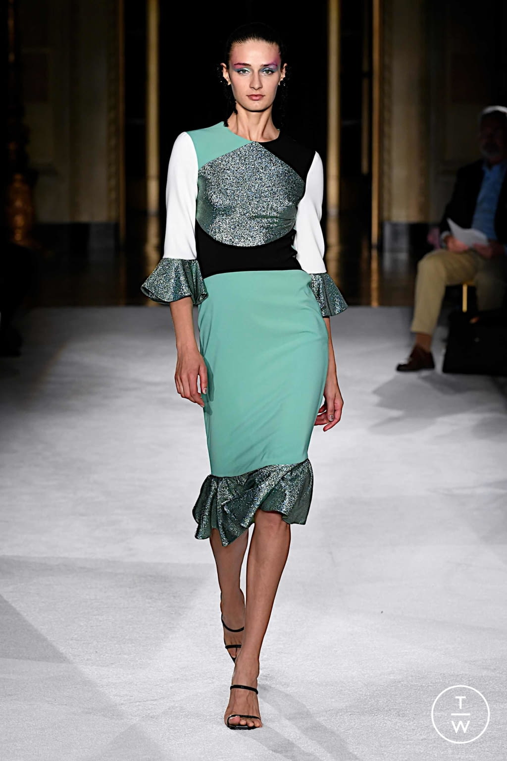 Fashion Week New York Spring/Summer 2020 look 4 from the Christian Siriano collection womenswear
