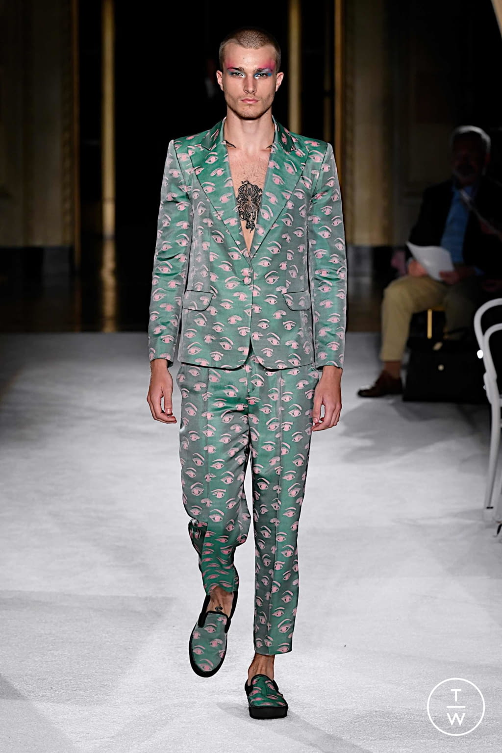 Fashion Week New York Spring/Summer 2020 look 15 from the Christian Siriano collection womenswear