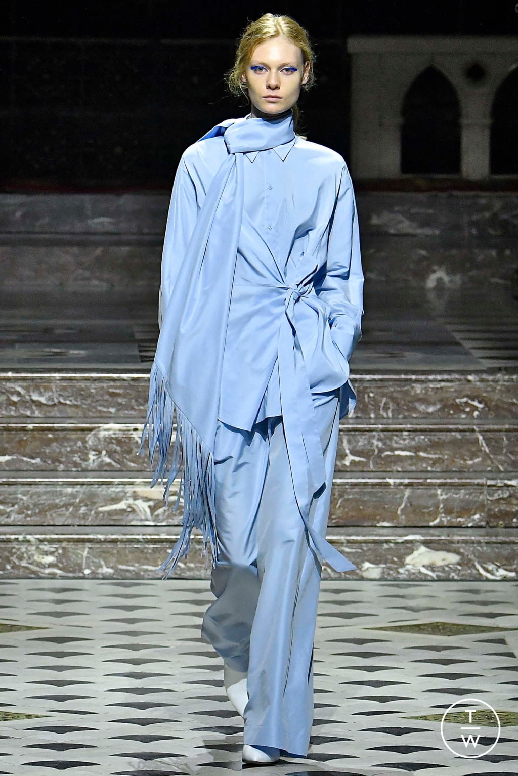 Fashion Week Paris Fall/Winter 2018 look 1 from the Christian Wijnants collection womenswear