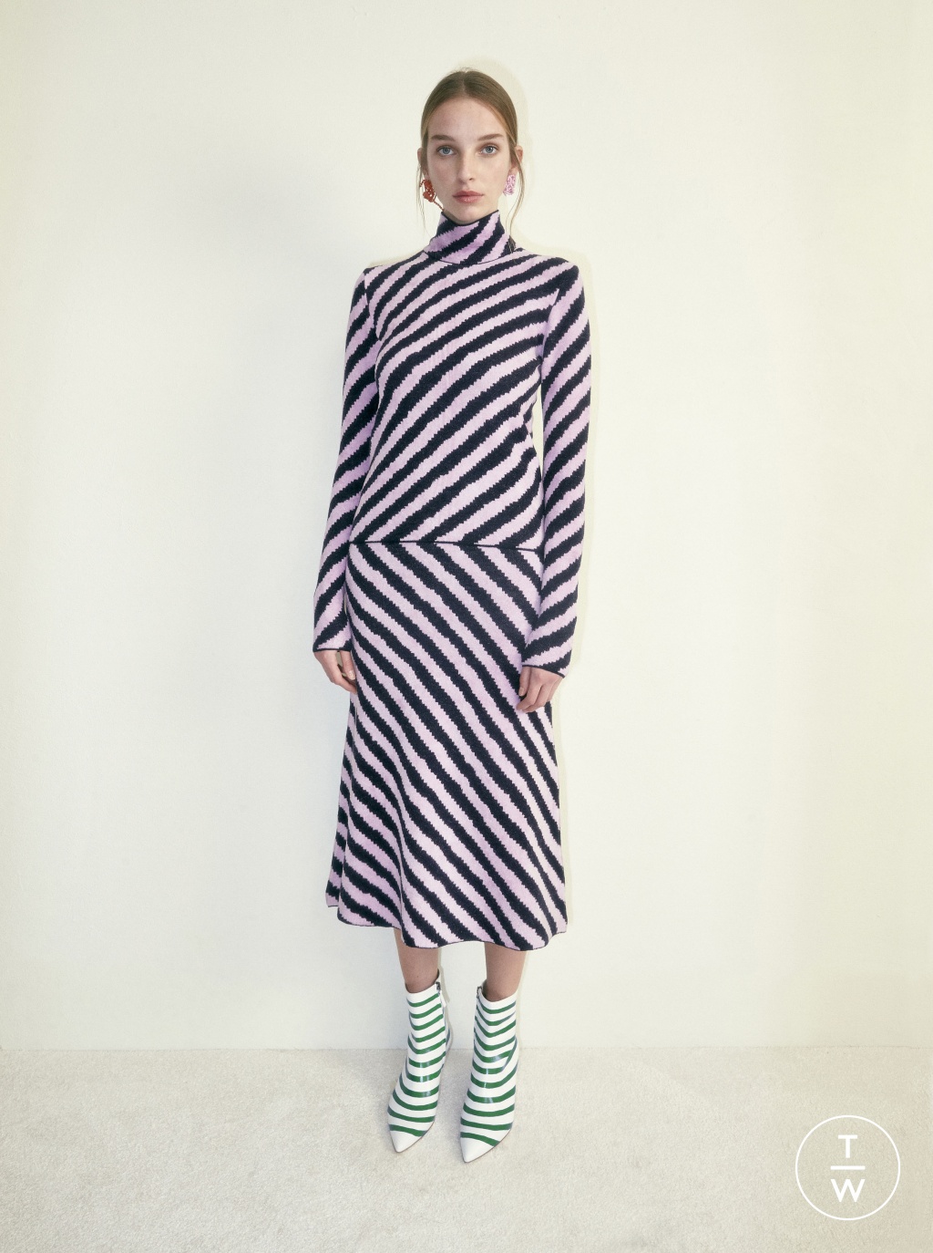 Fashion Week Paris Pre-Fall 2019 look 14 from the Christian Wijnants collection womenswear
