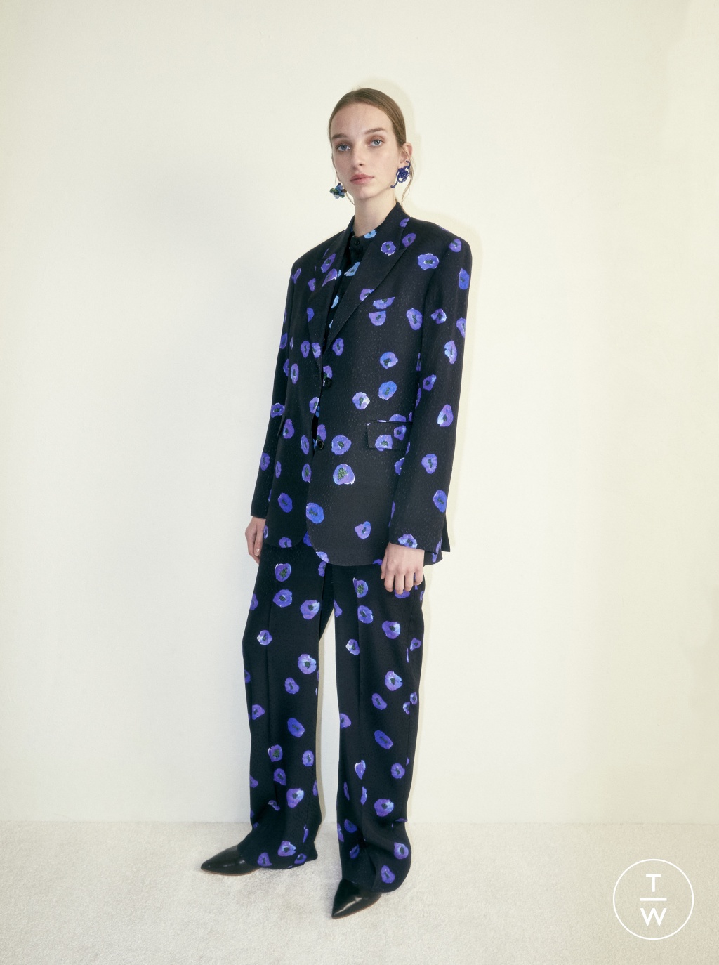 Fashion Week Paris Pre-Fall 2019 look 5 from the Christian Wijnants collection 女装