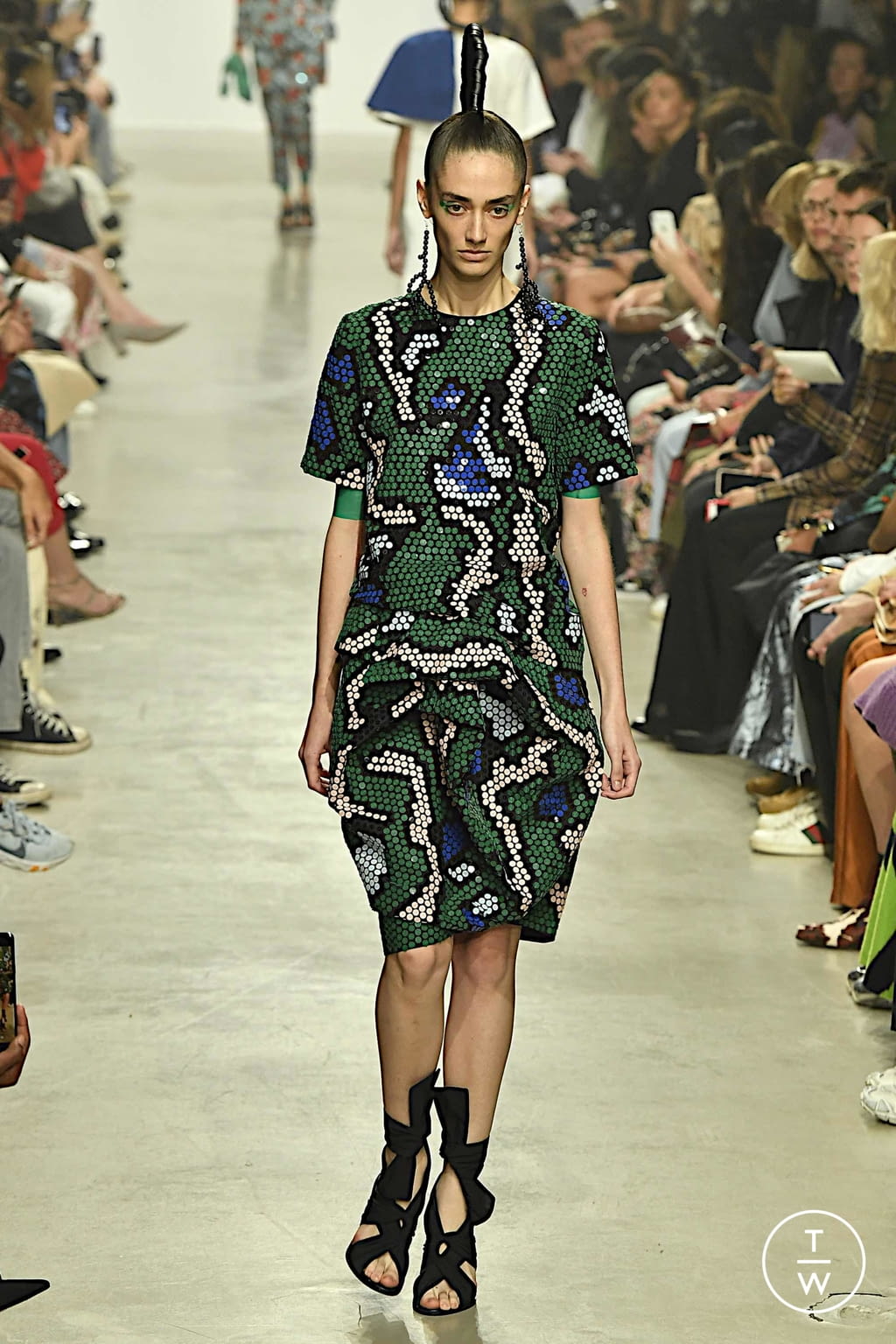 Fashion Week Paris Spring/Summer 2020 look 31 from the Christian Wijnants collection womenswear