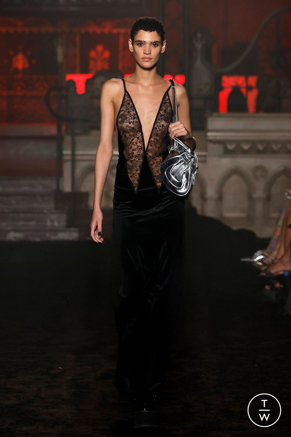 Fashion Week Paris Spring/Summer 2024 look 18 from the Christian Cowan collection womenswear