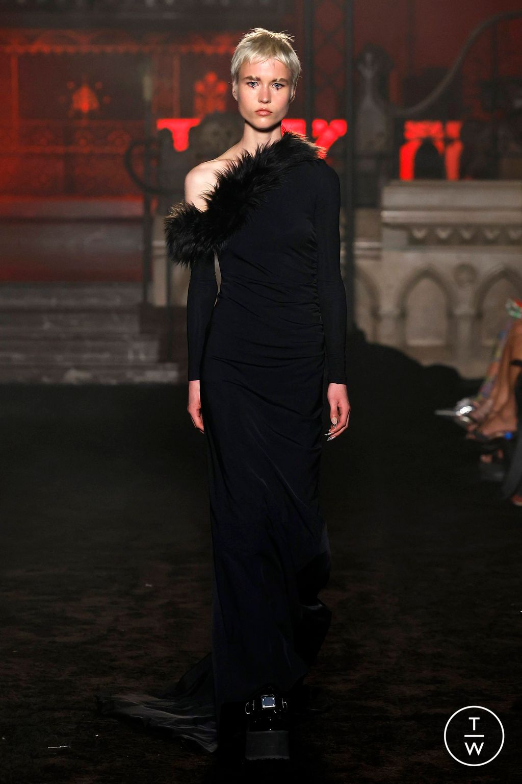 Fashion Week Paris Spring/Summer 2024 look 20 from the Christian Cowan collection womenswear