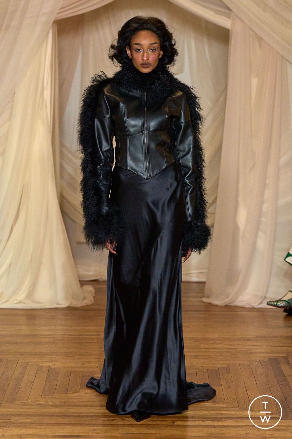 Fashion Week New York Fall/Winter 2024 look 13 de la collection Christian Cowan womenswear