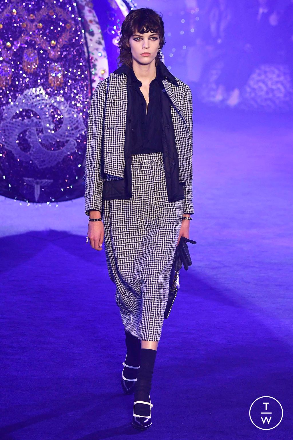 Fashion Week Paris Fall/Winter 2023 look 6 from the Christian Dior collection womenswear