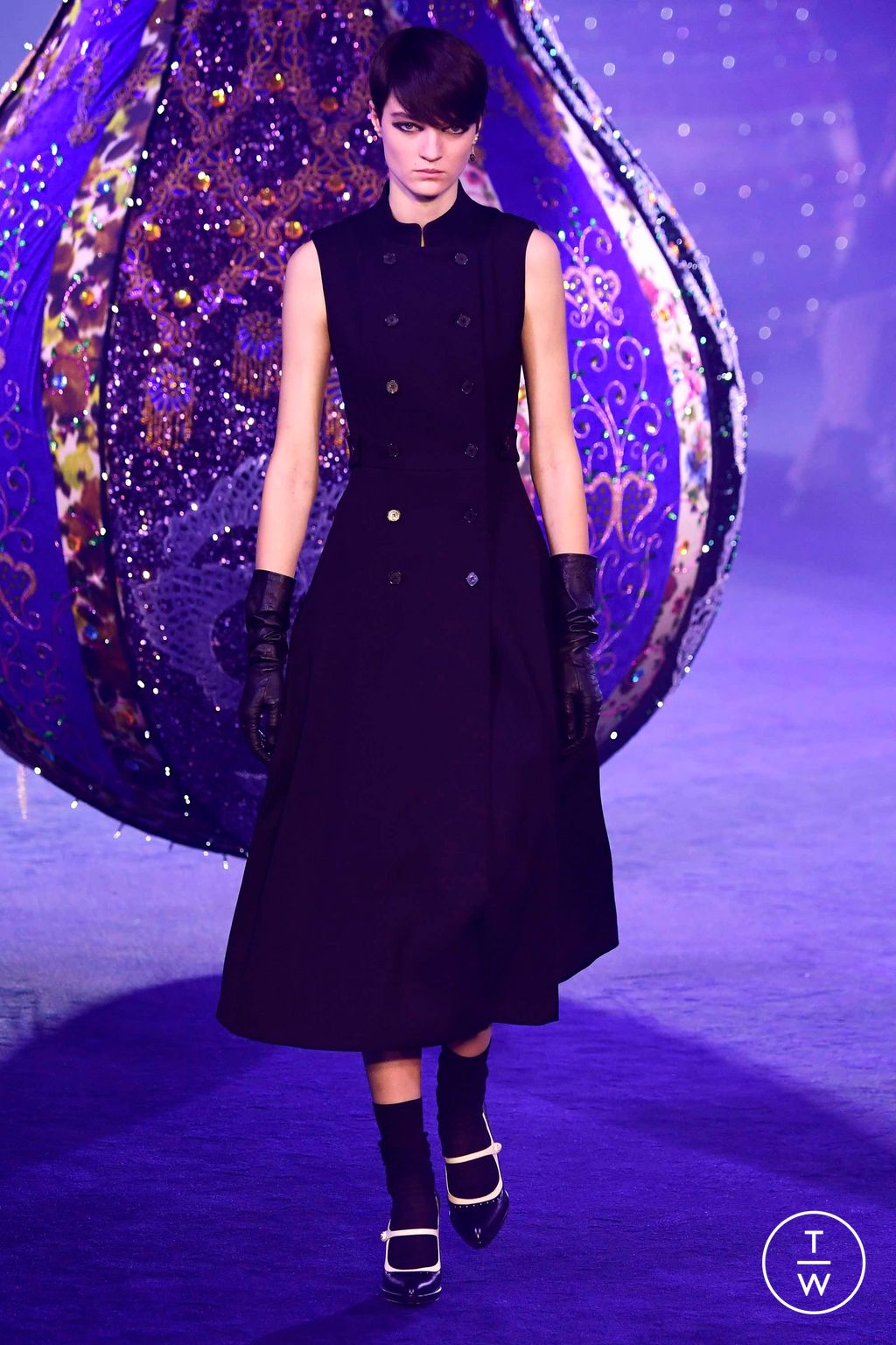 Fashion Week Paris Fall/Winter 2023 look 19 from the Christian Dior collection womenswear