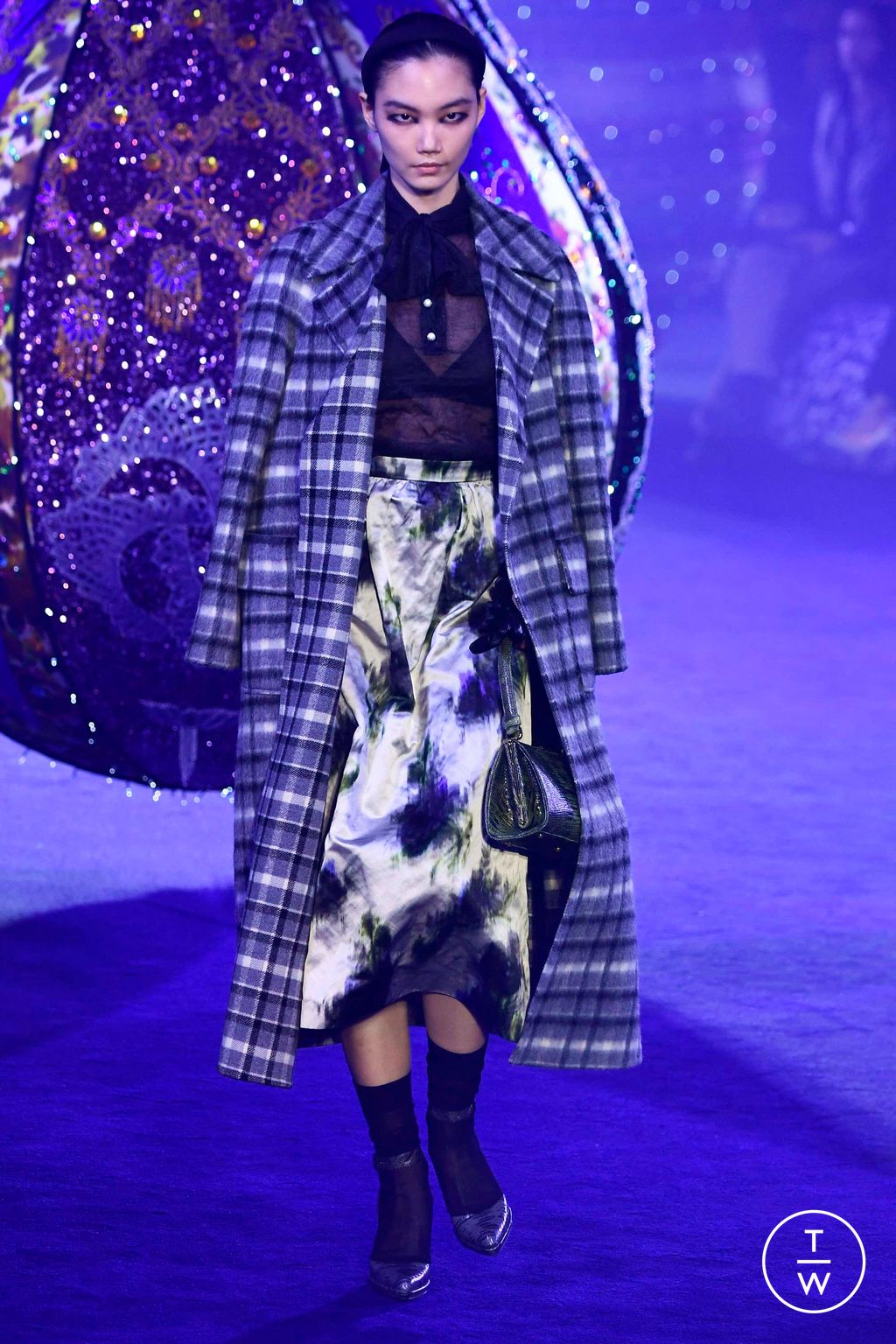Fashion Week Paris Fall/Winter 2023 look 28 from the Christian Dior collection 女装