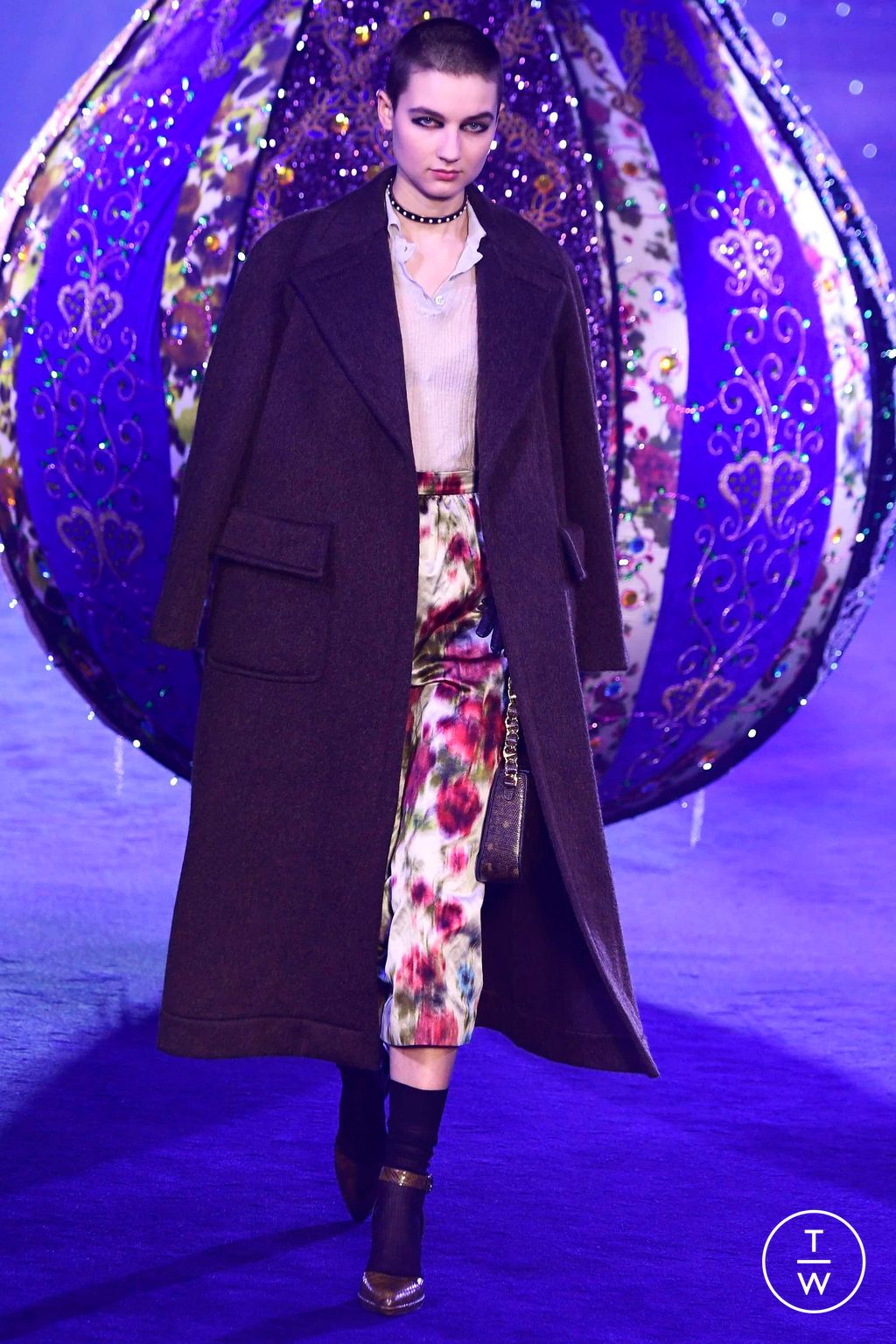 Fashion Week Paris Fall/Winter 2023 look 53 from the Christian Dior collection 女装