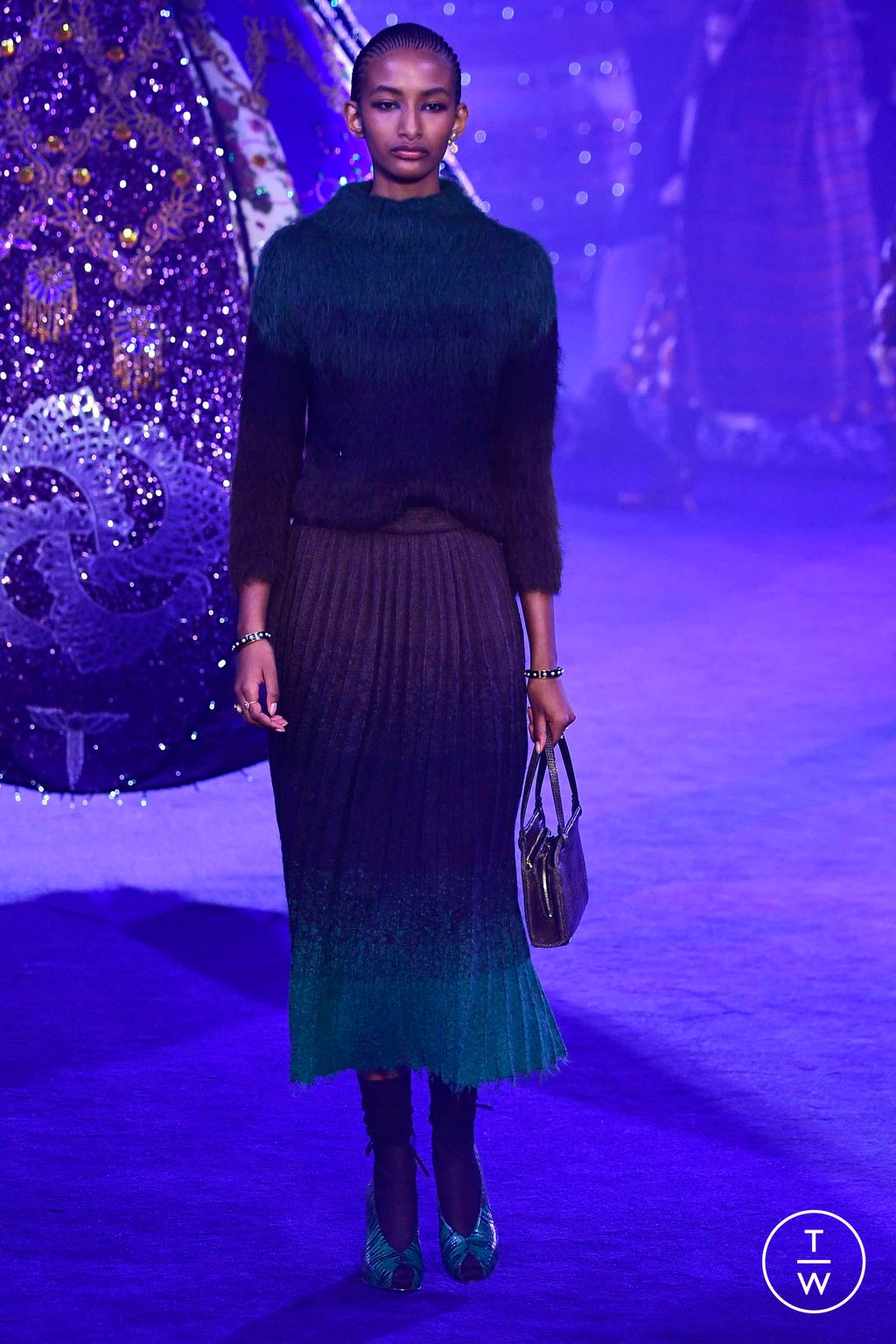 Fashion Week Paris Fall/Winter 2023 look 59 from the Christian Dior collection womenswear