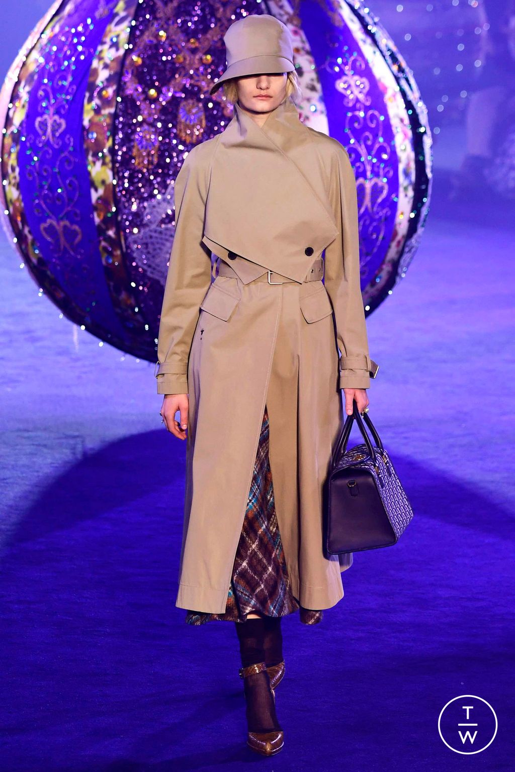 Fashion Week Paris Fall/Winter 2023 look 63 from the Christian Dior collection 女装