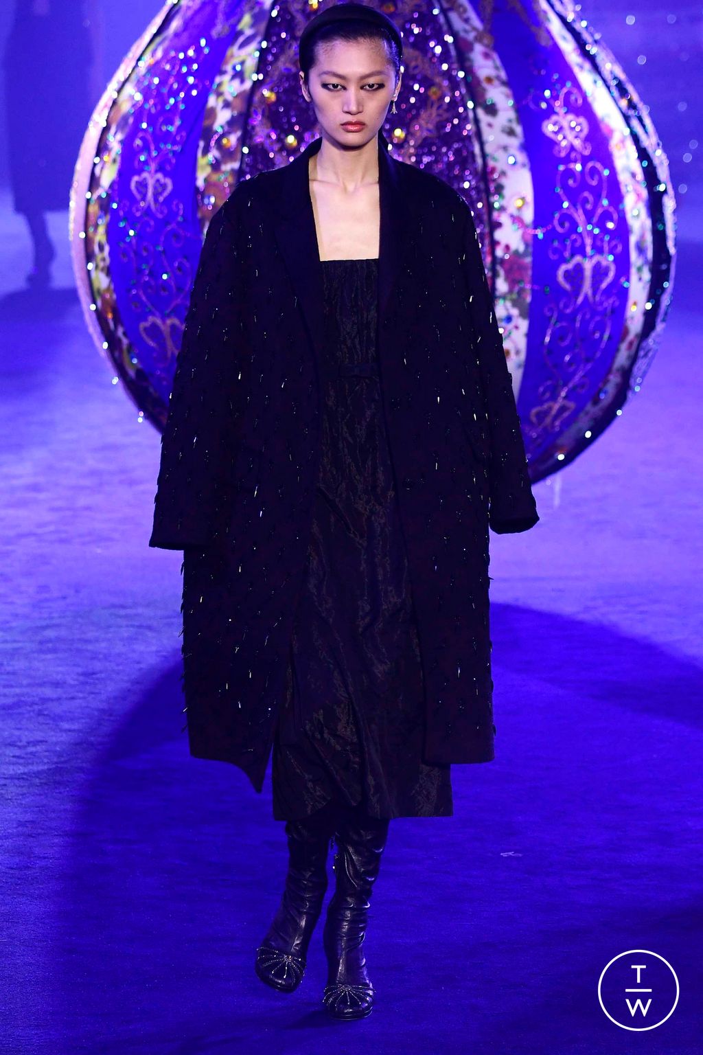 Fashion Week Paris Fall/Winter 2023 look 89 from the Christian Dior collection womenswear