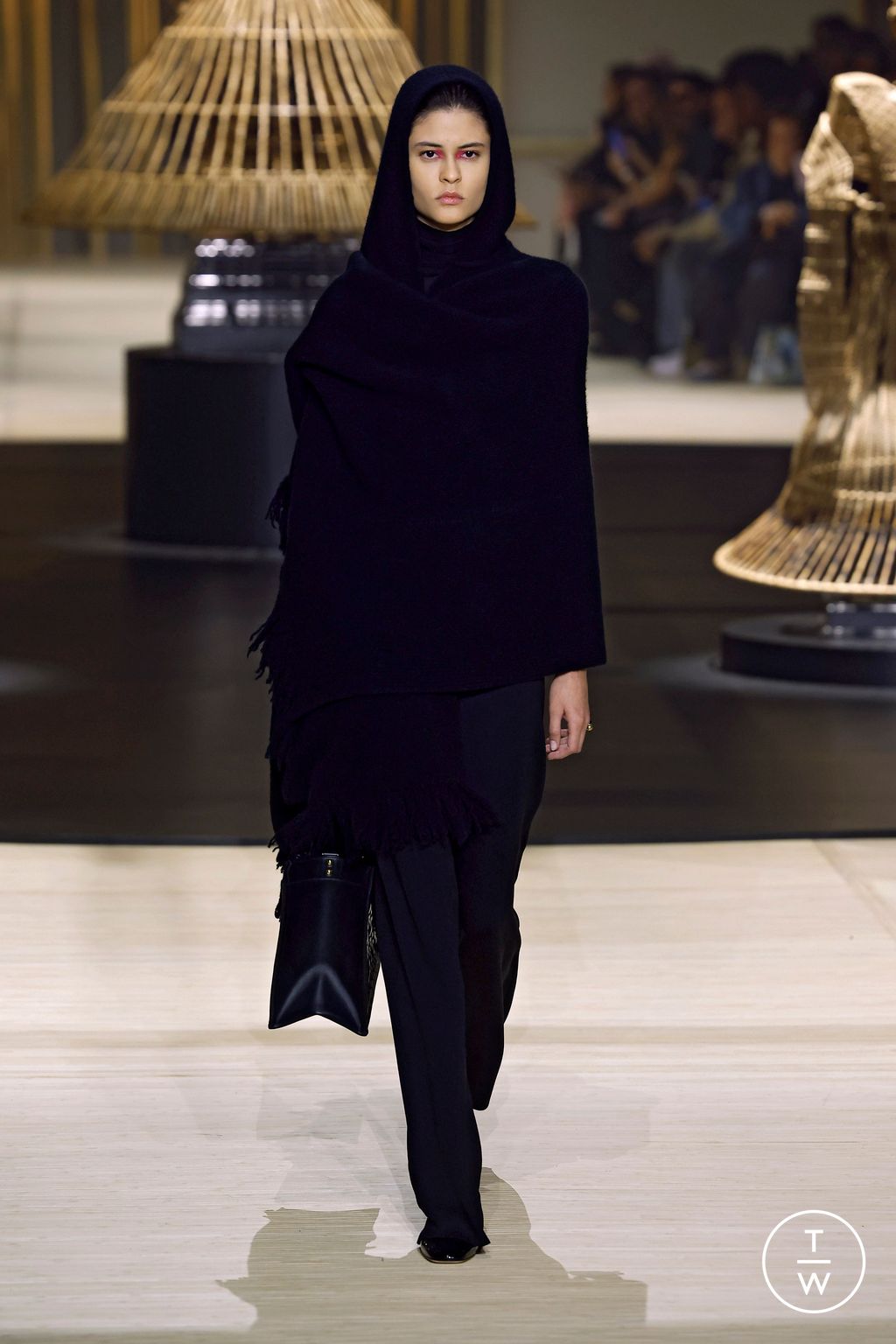 Fashion Week Paris Fall/Winter 2024 look 26 from the Christian Dior collection 女装