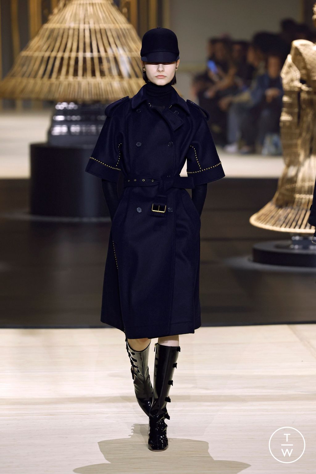 Fashion Week Paris Fall/Winter 2024 look 27 from the Christian Dior collection 女装