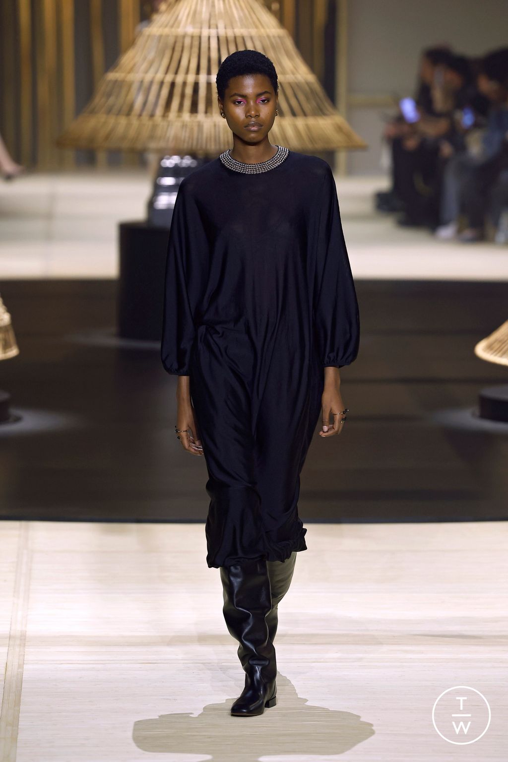 Fashion Week Paris Fall/Winter 2024 look 63 from the Christian Dior collection womenswear