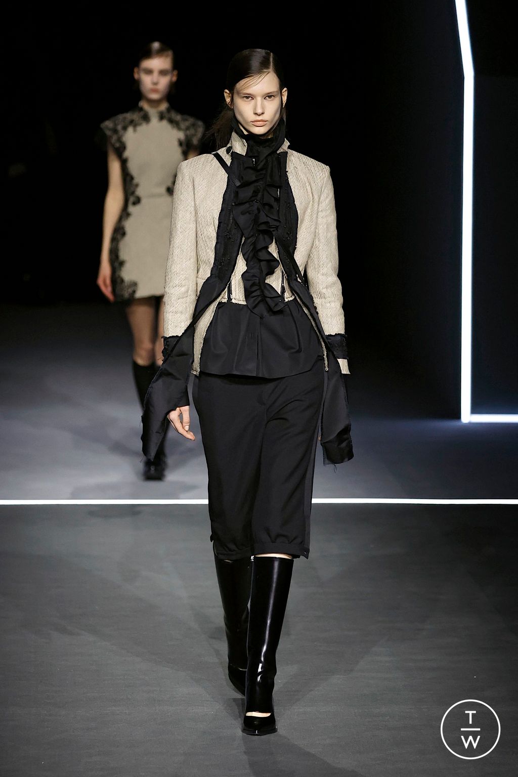Fashion Week Paris Fall/Winter 2025 look 1 from the Dior collection 女装