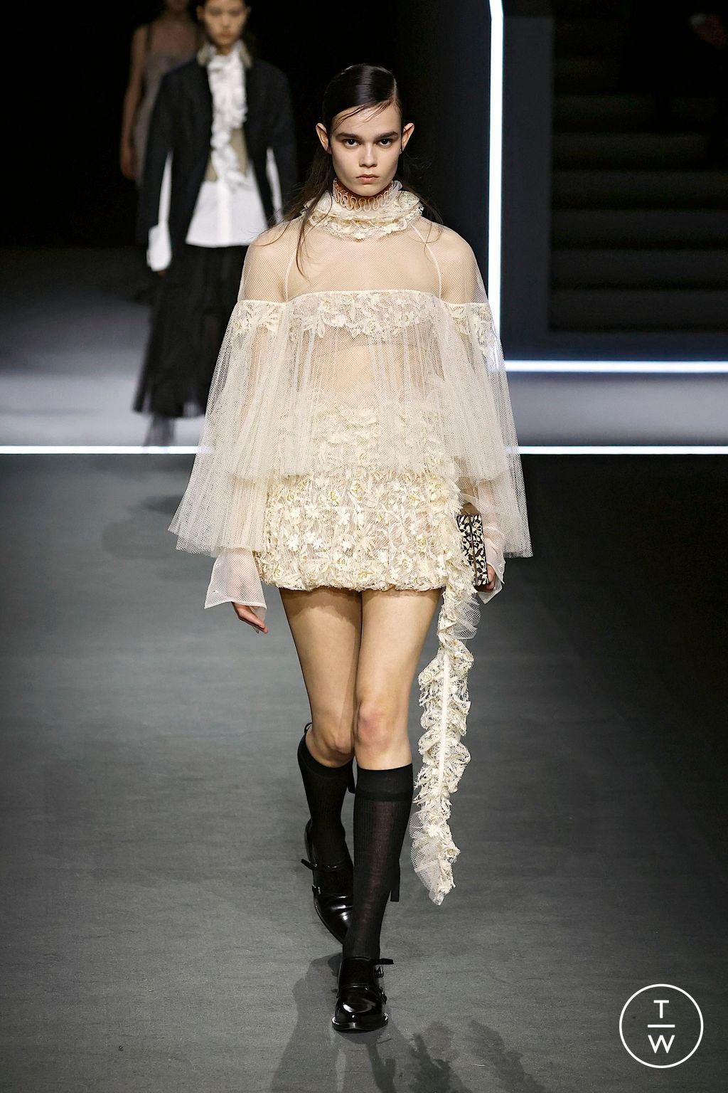 Fashion Week Paris Fall/Winter 2025 look 10 from the Dior collection womenswear
