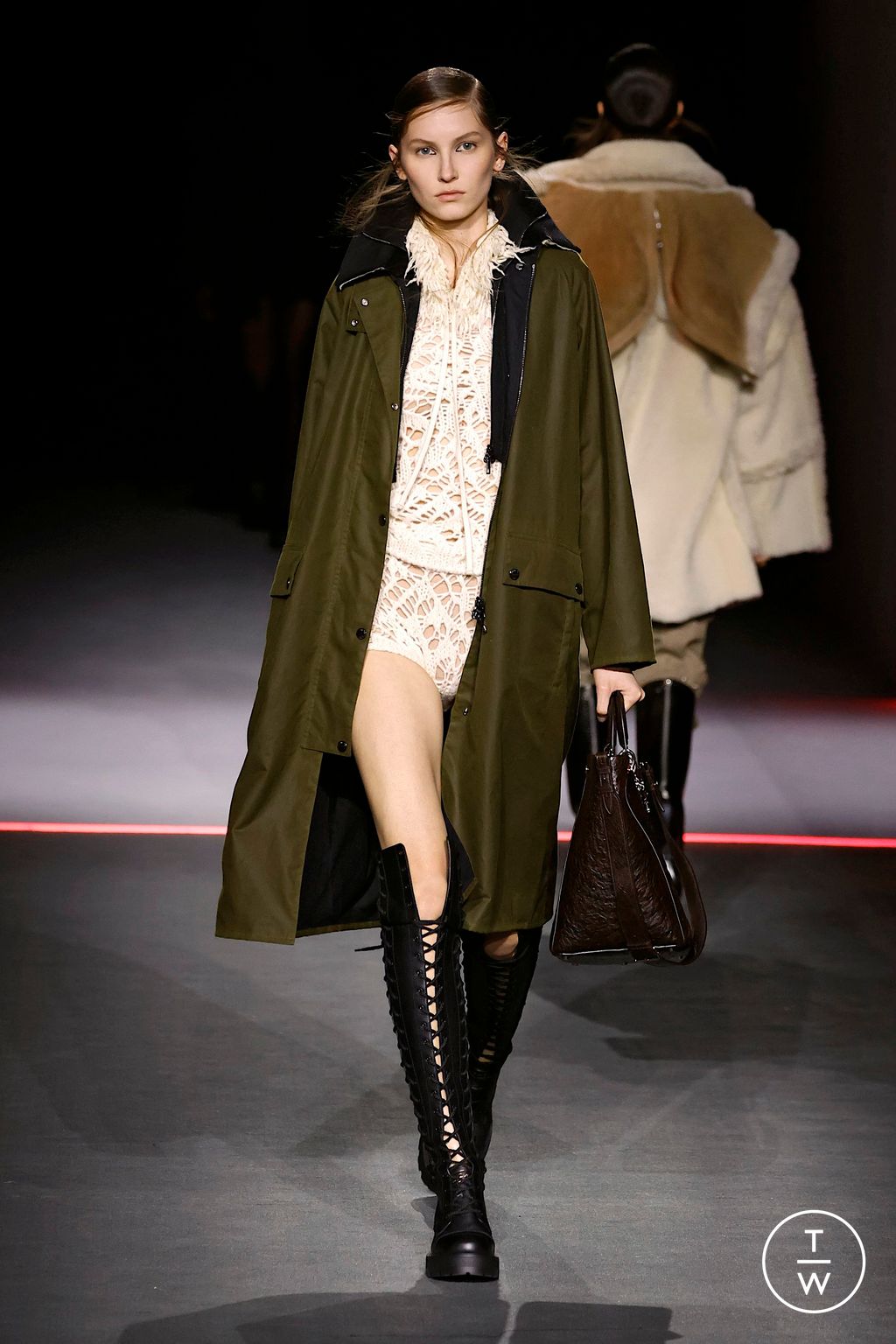 Fashion Week Paris Fall/Winter 2025 look 43 from the Dior collection 女装