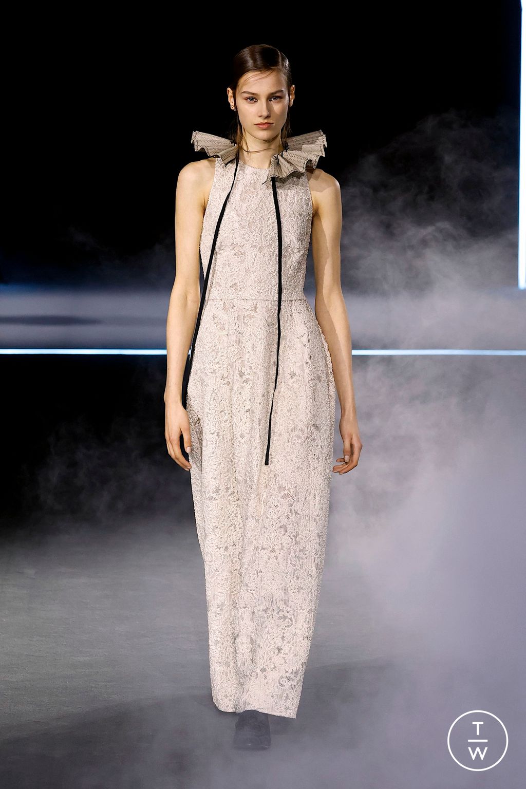 Fashion Week Paris Fall/Winter 2025 look 74 from the Dior collection womenswear