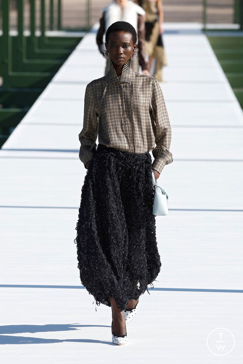 Fashion Week Paris Fall/Winter 2026 look 20 from the Dior collection womenswear