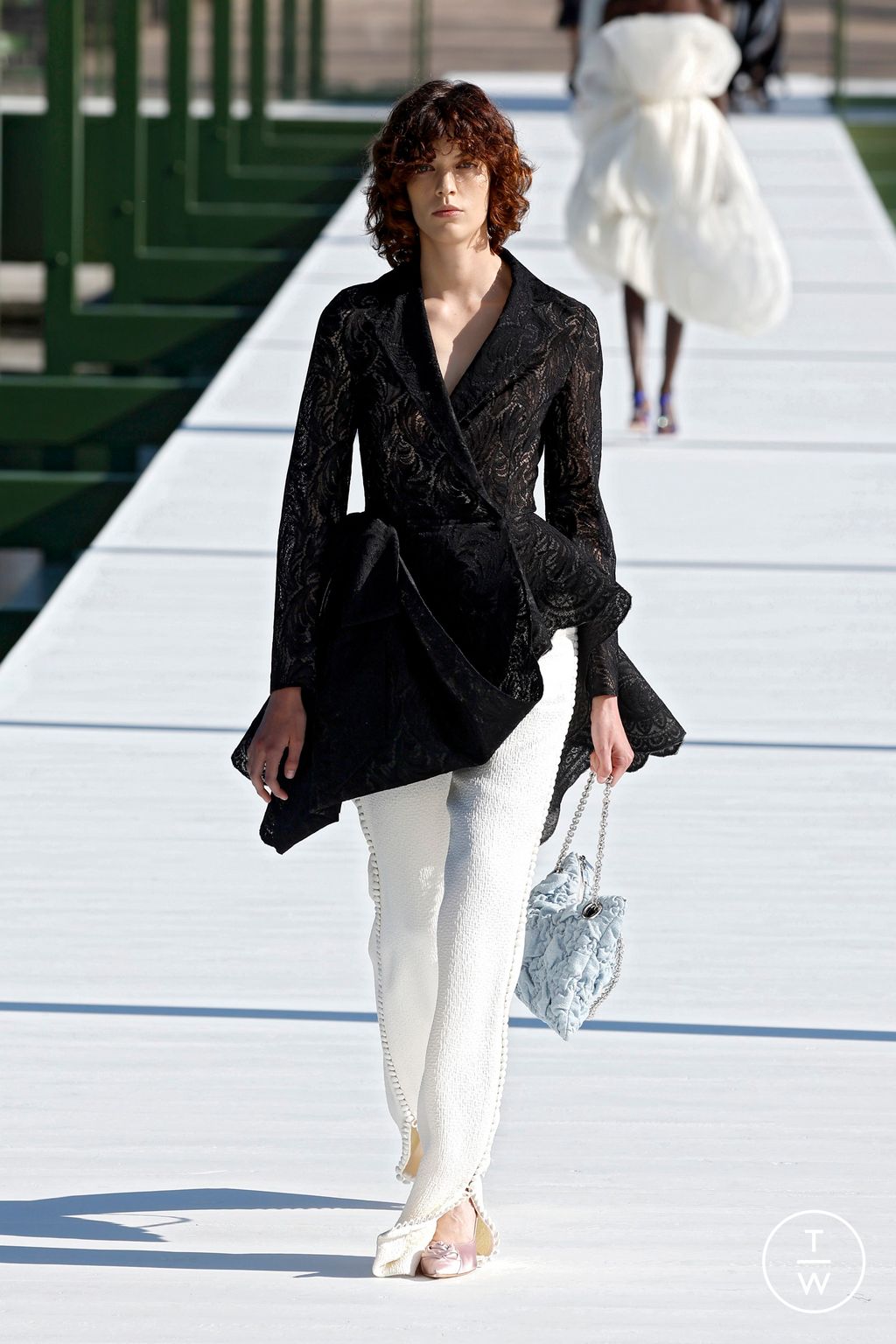 Fashion Week Paris Fall/Winter 2026 look 40 from the Dior collection womenswear