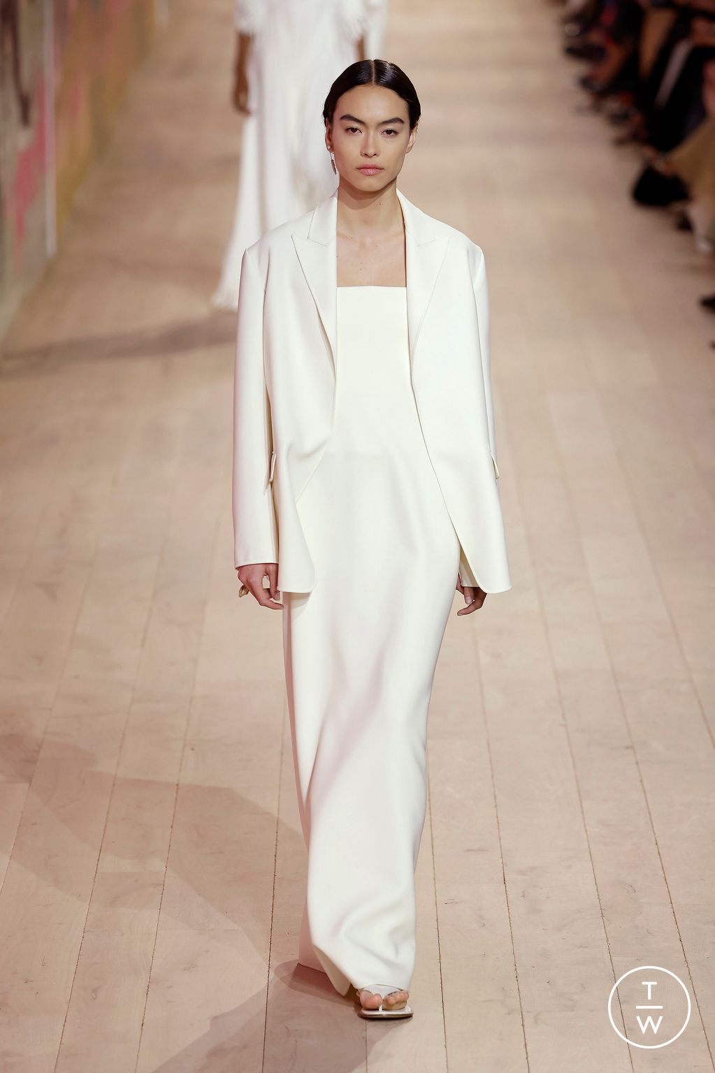 Fashion Week Paris Fall/Winter 2023 look 8 from the Dior collection couture