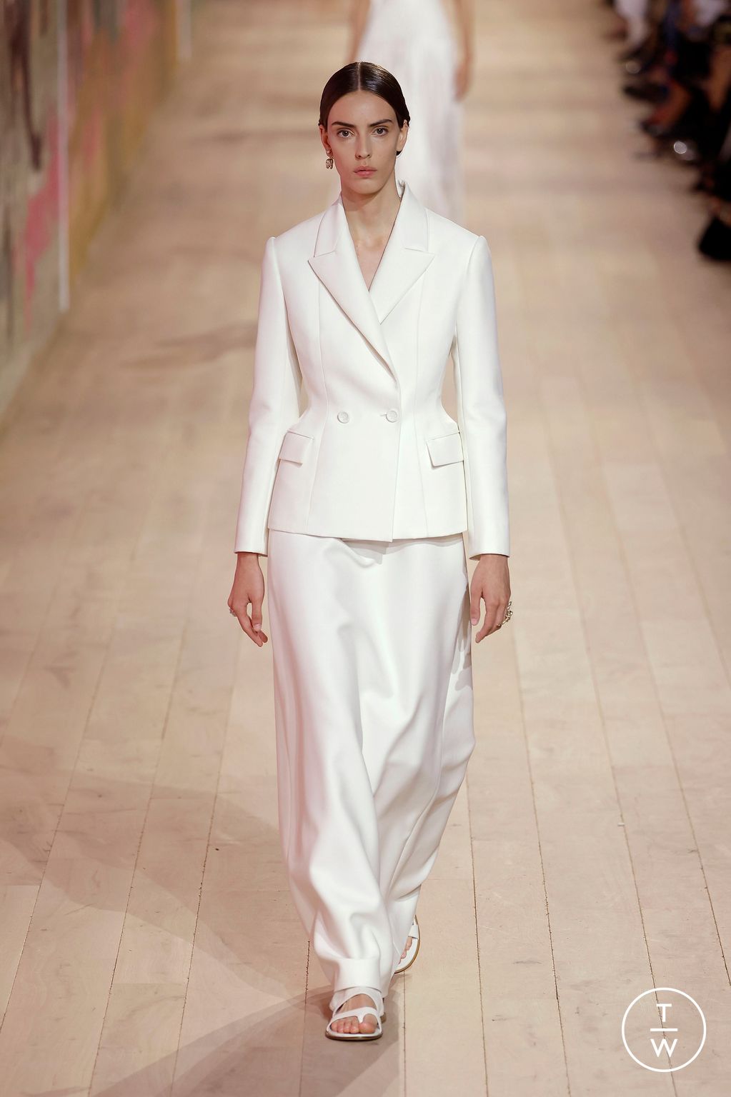 Fashion Week Paris Fall/Winter 2023 look 12 from the Christian Dior collection couture