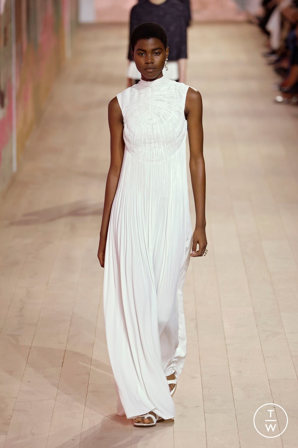 Fashion Week Paris Fall/Winter 2023 look 29 de la collection Christian Dior couture