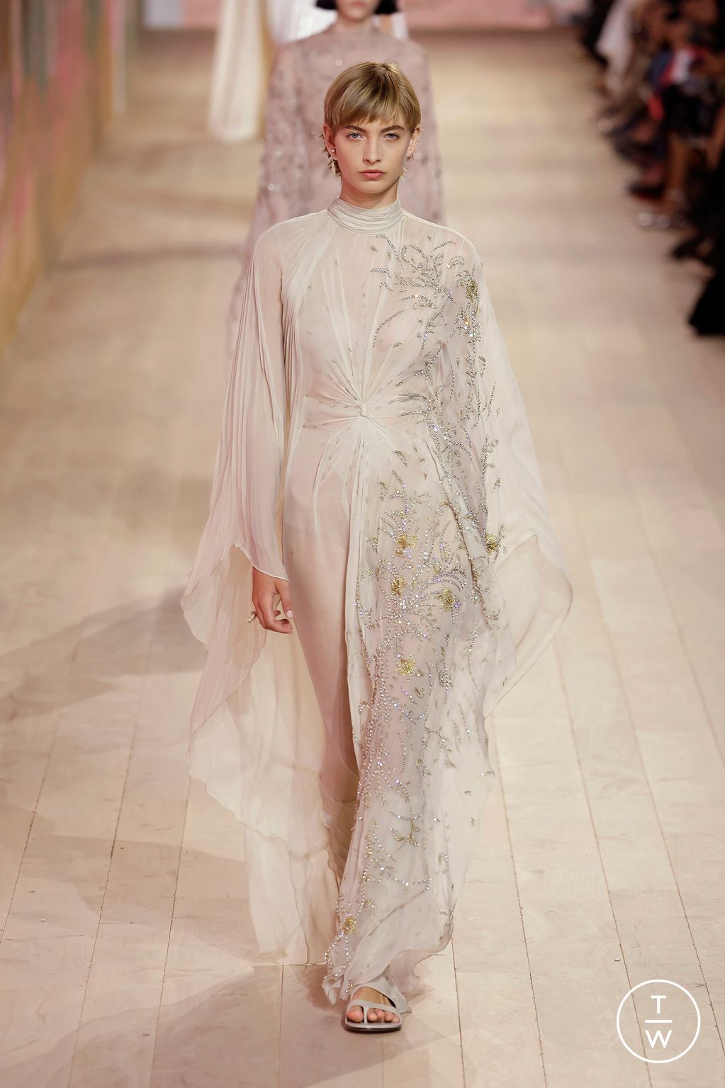 Fashion Week Paris Fall/Winter 2023 look 63 from the Christian Dior collection couture