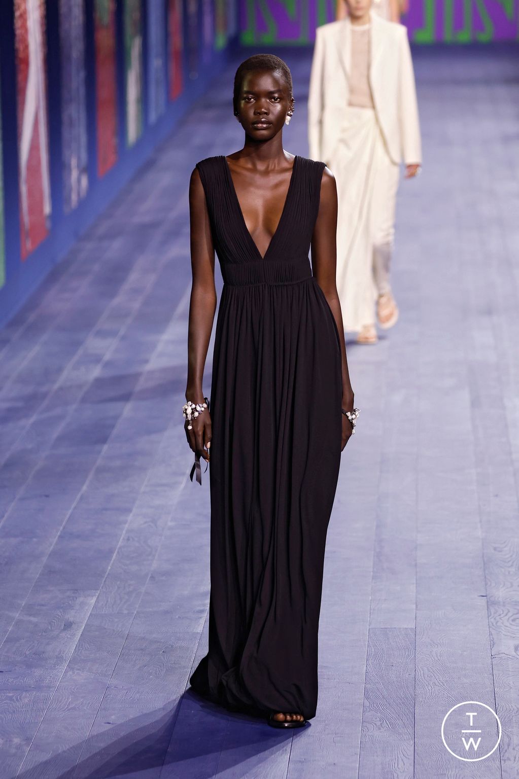 Fashion Week Paris Fall/Winter 2024 look 14 from the Dior collection couture