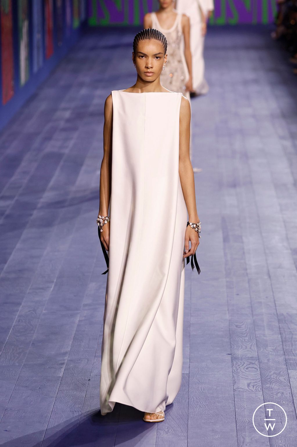 Fashion Week Paris Fall/Winter 2024 look 28 from the Dior collection couture