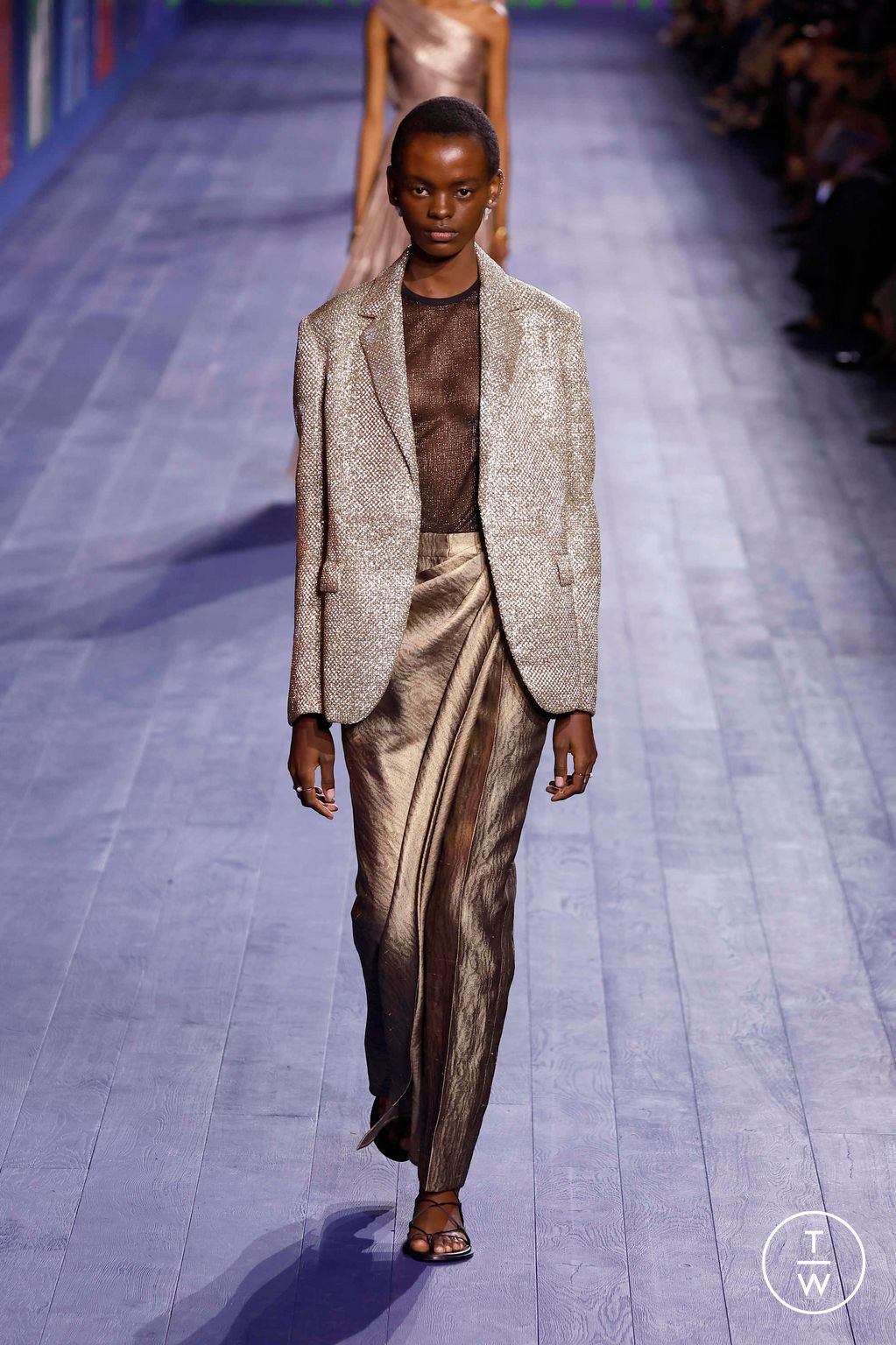 Fashion Week Paris Fall/Winter 2024 look 33 from the Dior collection couture