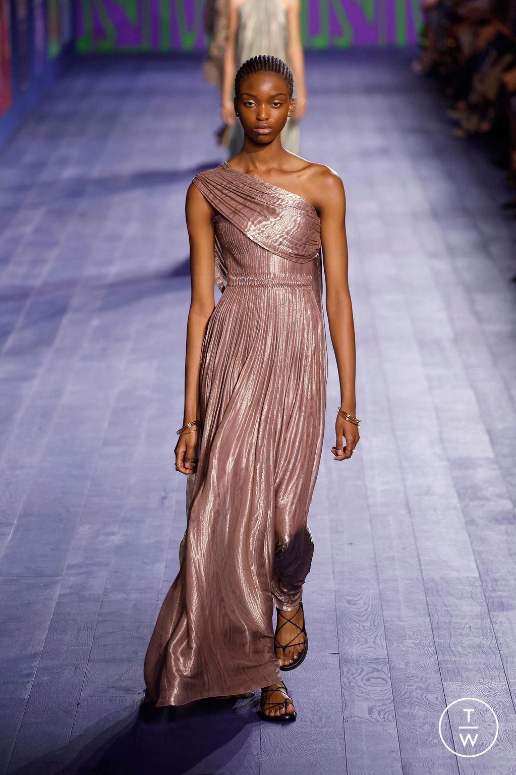 Fashion Week Paris Fall/Winter 2024 look 34 from the Dior collection couture