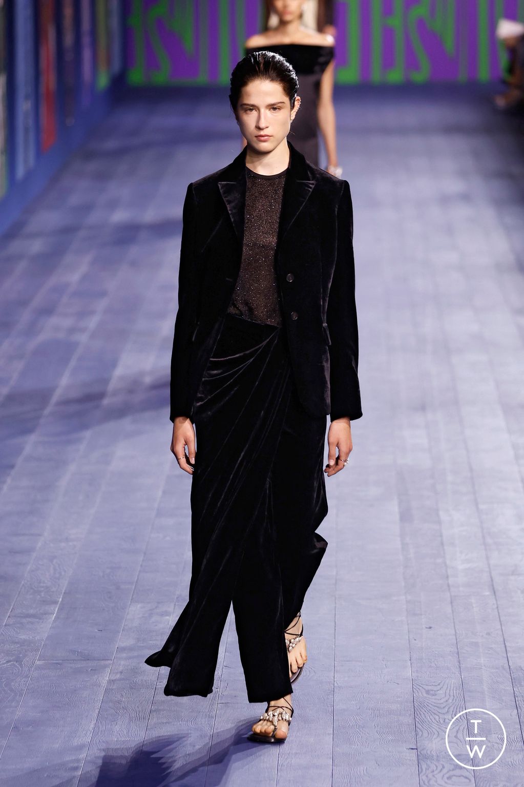 Fashion Week Paris Fall/Winter 2024 look 37 from the Dior collection couture