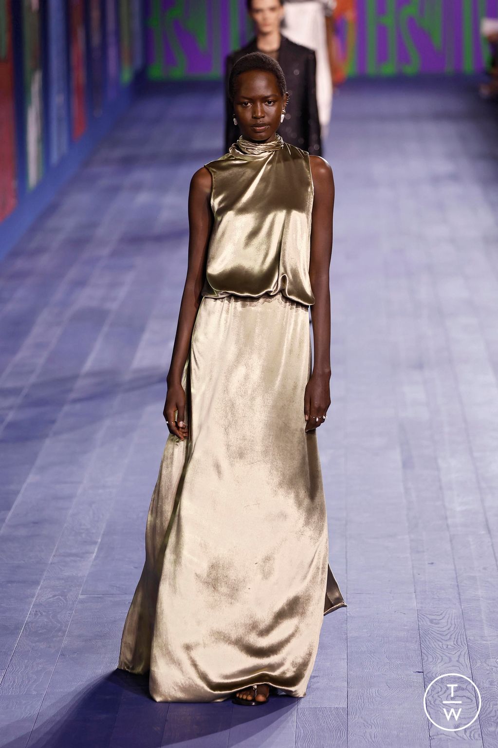 Fashion Week Paris Fall/Winter 2024 look 39 from the Dior collection couture