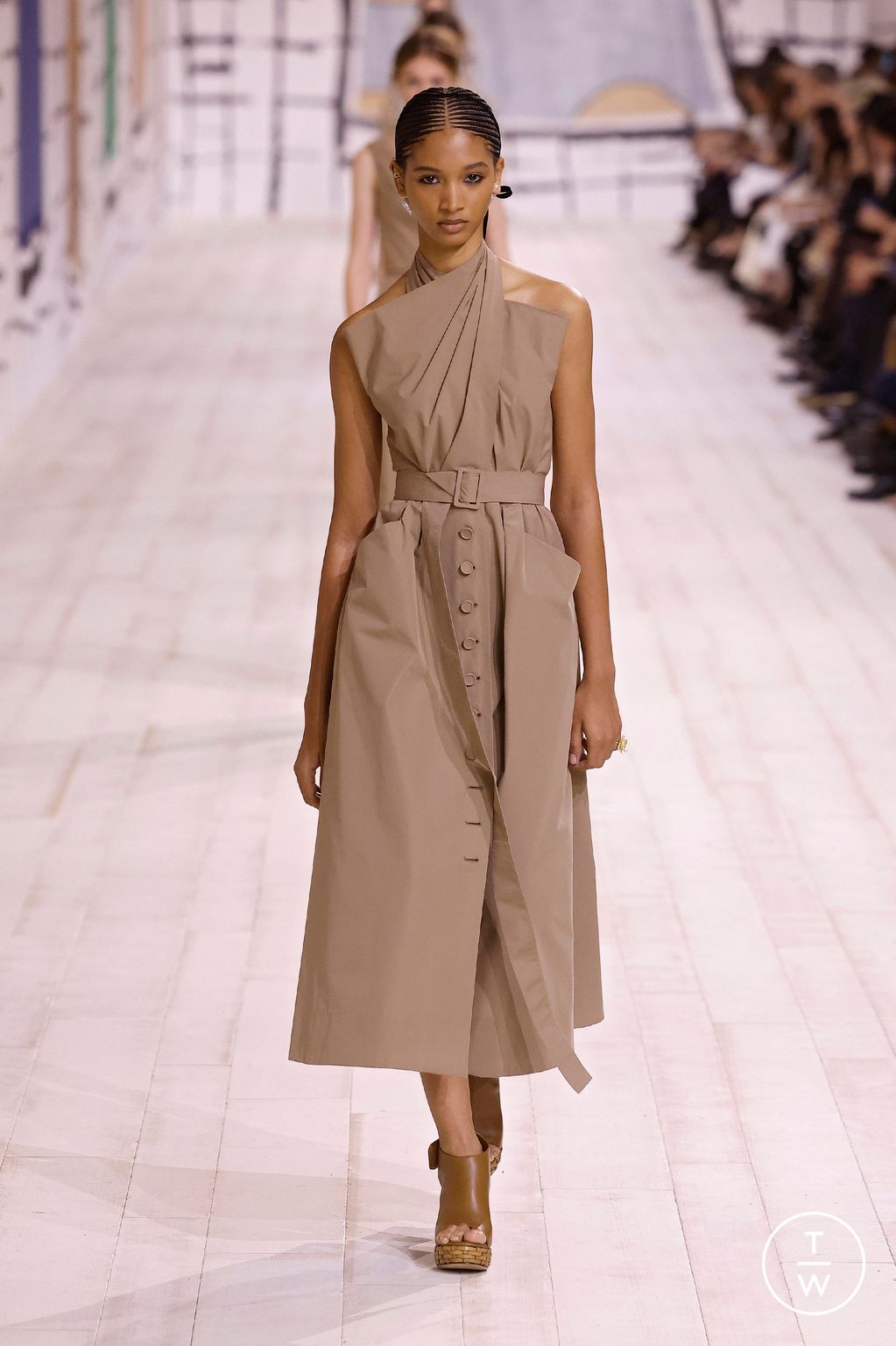 Fashion Week Paris Spring/Summer 2024 look 5 from the Christian Dior collection 高级定制