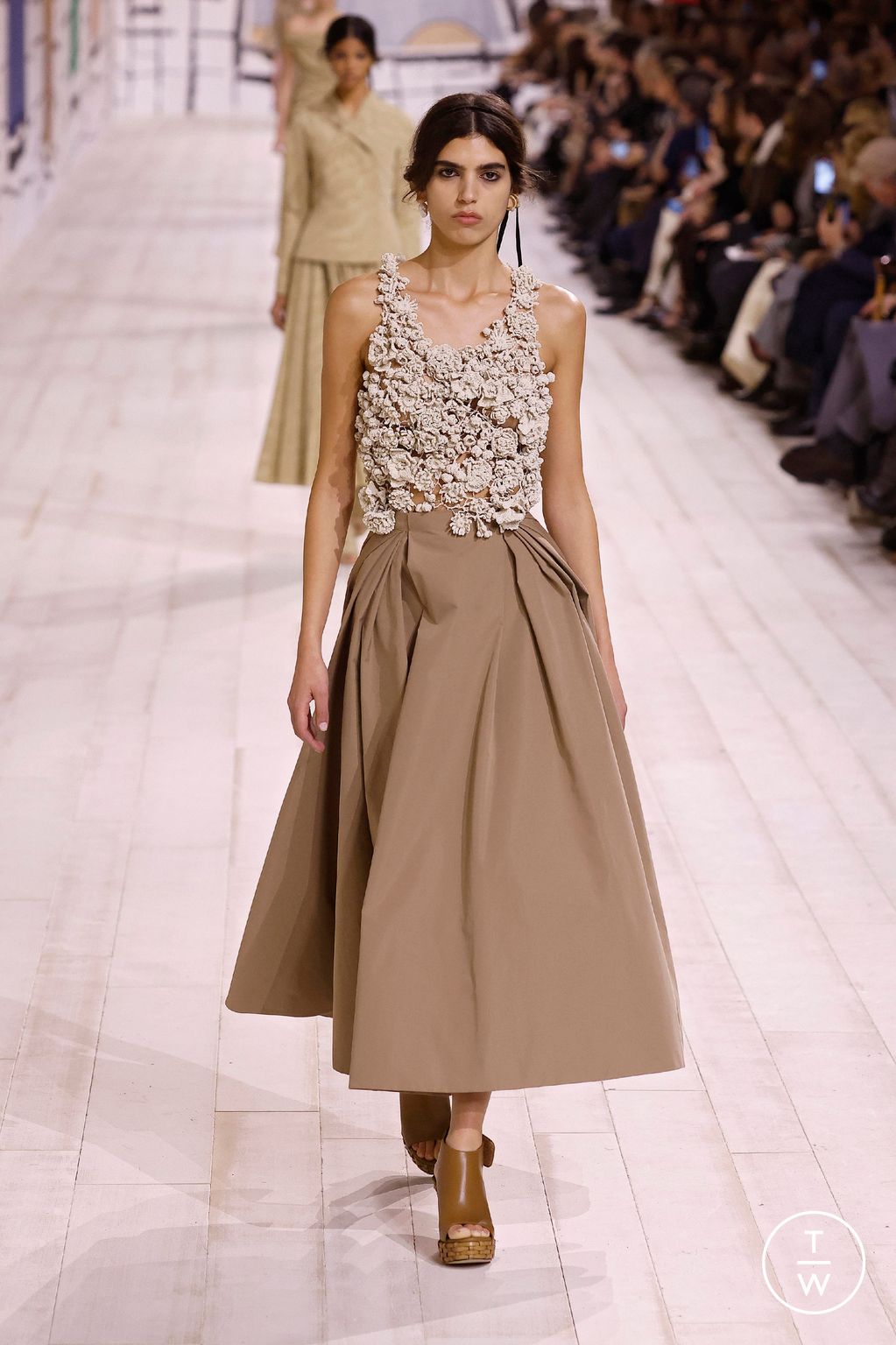 Fashion Week Paris Spring/Summer 2024 look 12 from the Christian Dior collection couture