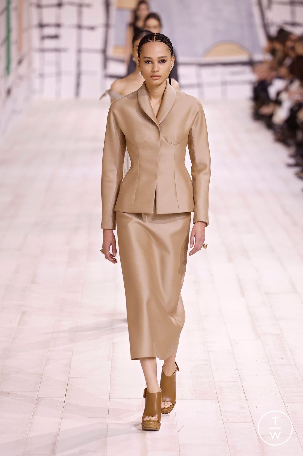 Fashion Week Paris Spring/Summer 2024 look 16 from the Christian Dior collection couture