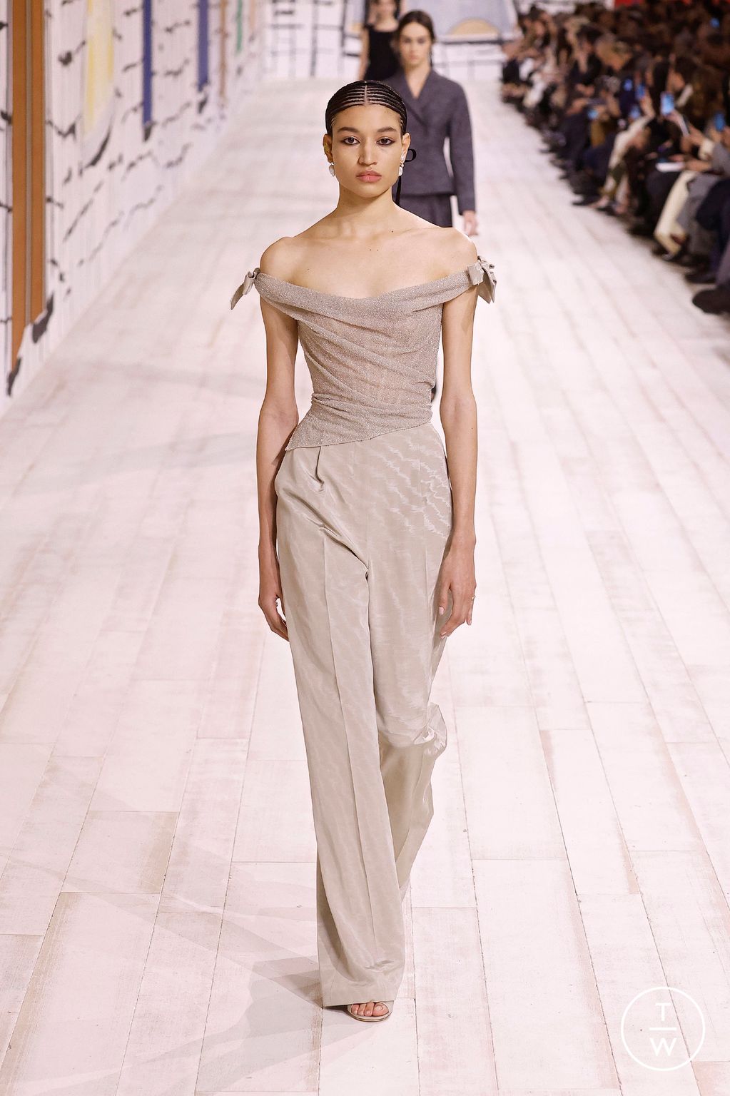 Fashion Week Paris Spring/Summer 2024 look 17 from the Christian Dior collection 高级定制