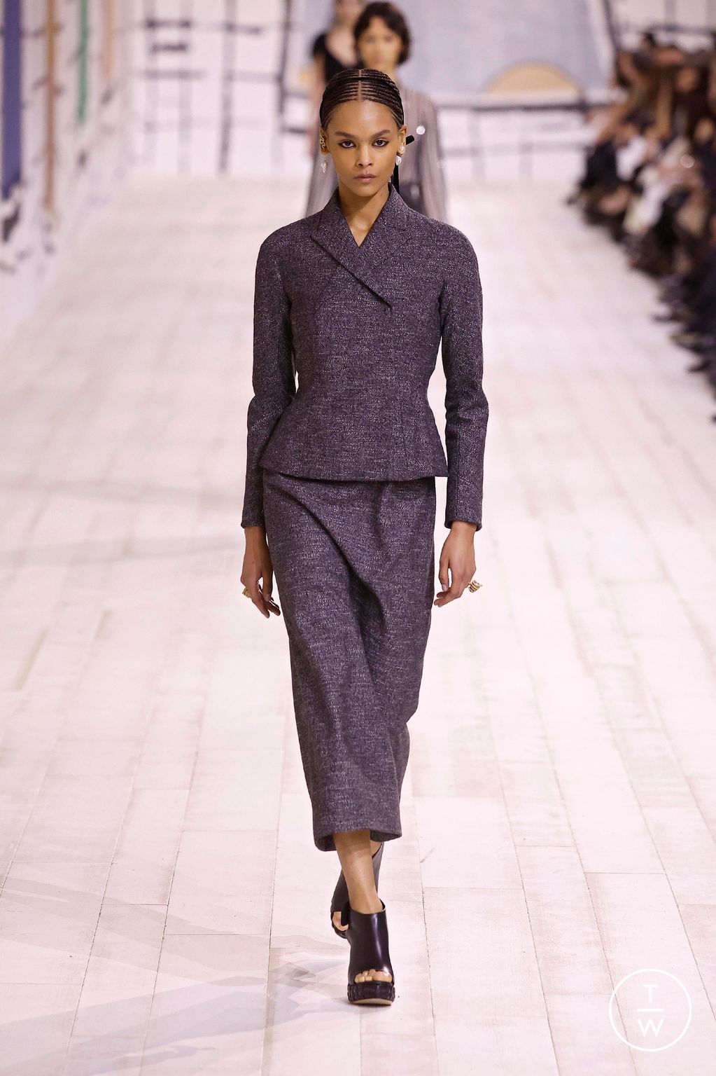Fashion Week Paris Spring/Summer 2024 look 21 from the Christian Dior collection couture