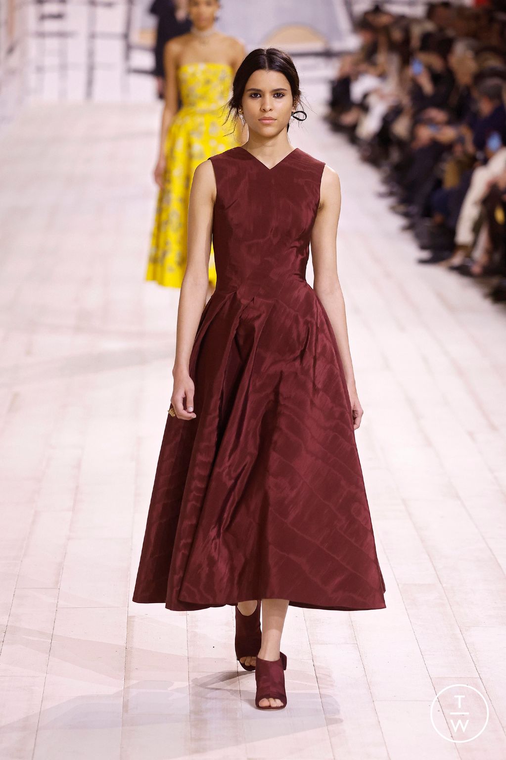 Fashion Week Paris Spring/Summer 2024 look 26 from the Christian Dior collection couture