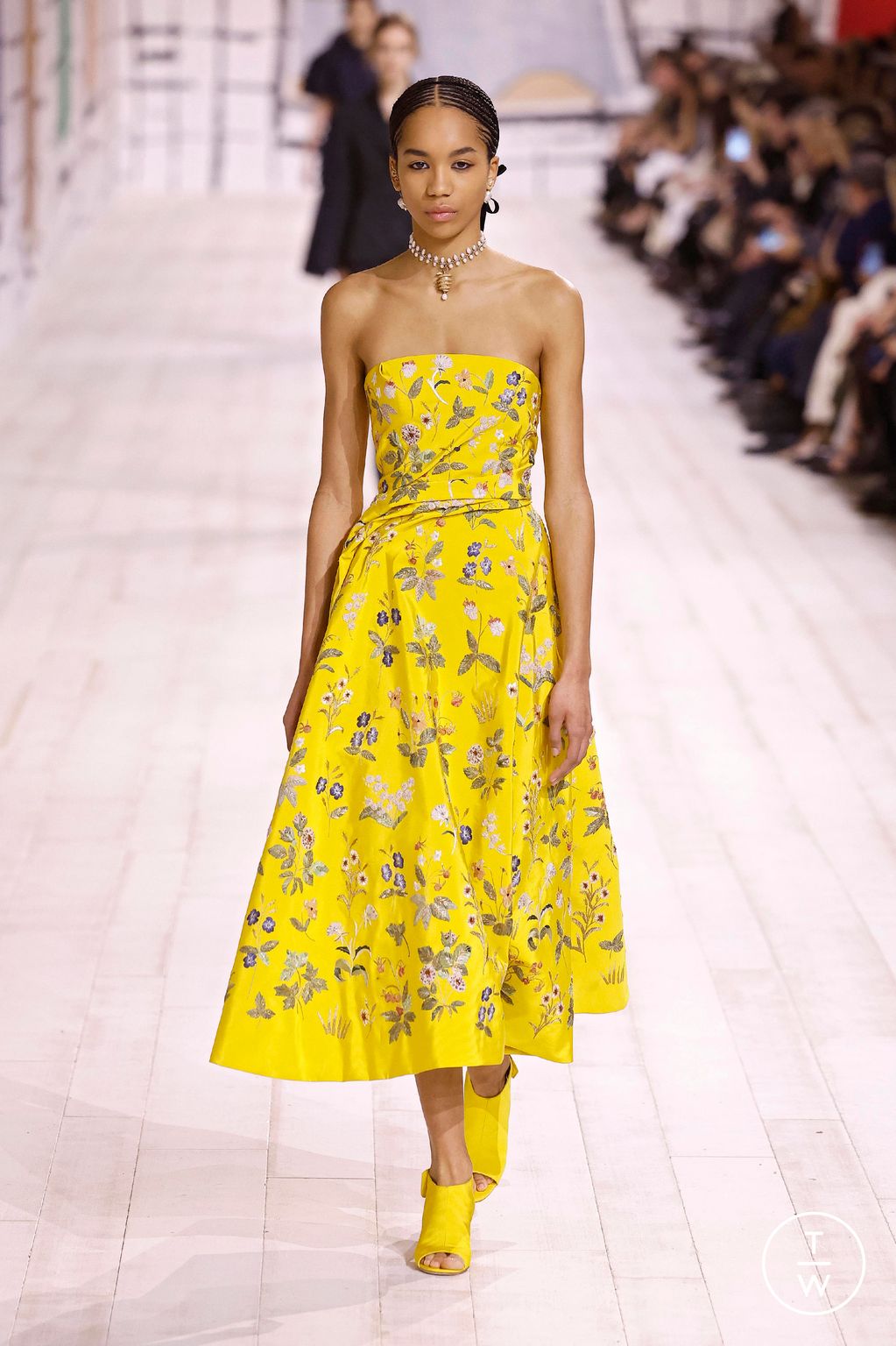 Fashion Week Paris Spring/Summer 2024 look 27 from the Christian Dior collection 高级定制