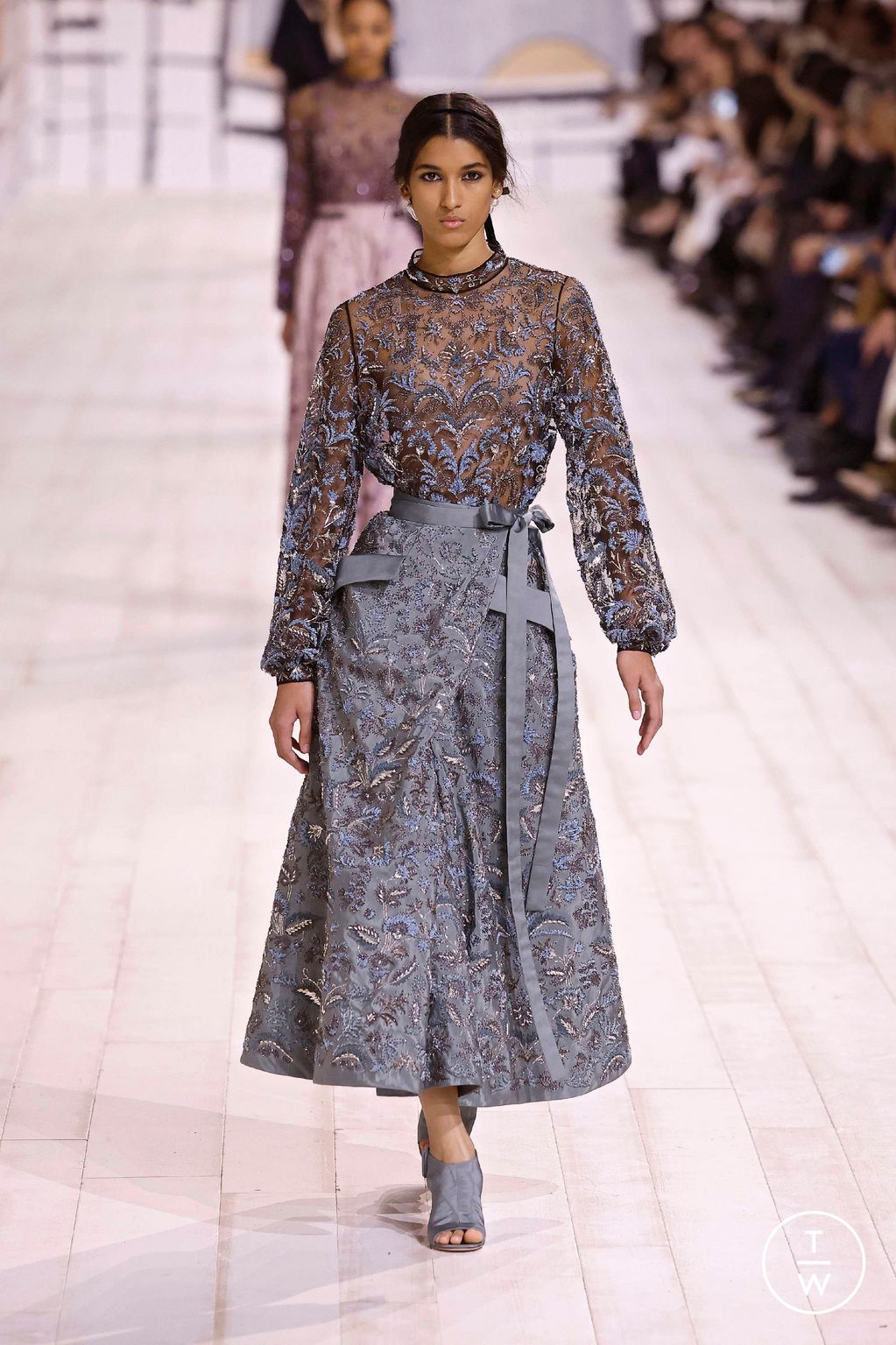 Fashion Week Paris Spring/Summer 2024 look 35 from the Christian Dior collection couture
