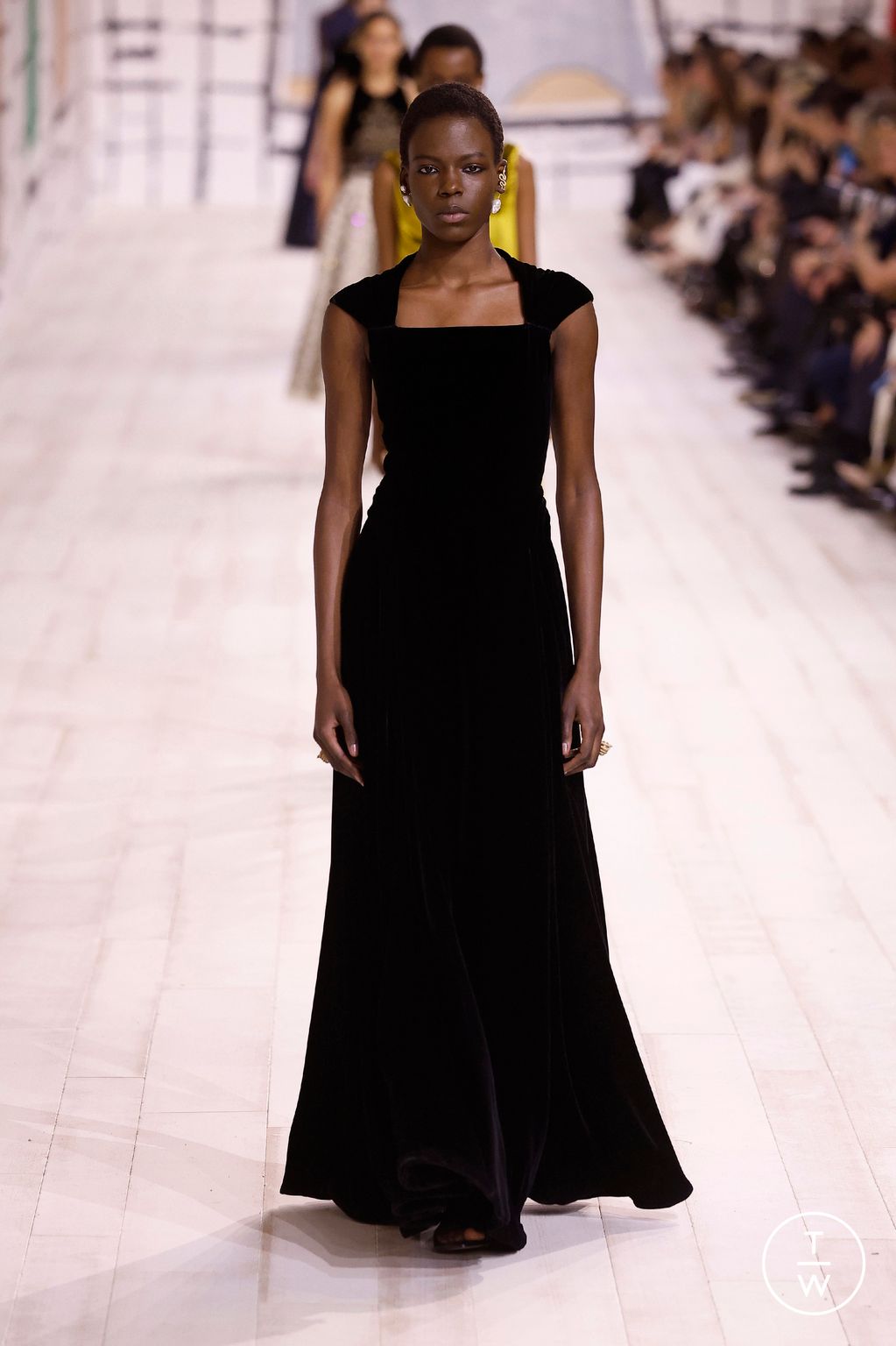 Fashion Week Paris Spring/Summer 2024 look 52 de la collection Christian Dior couture