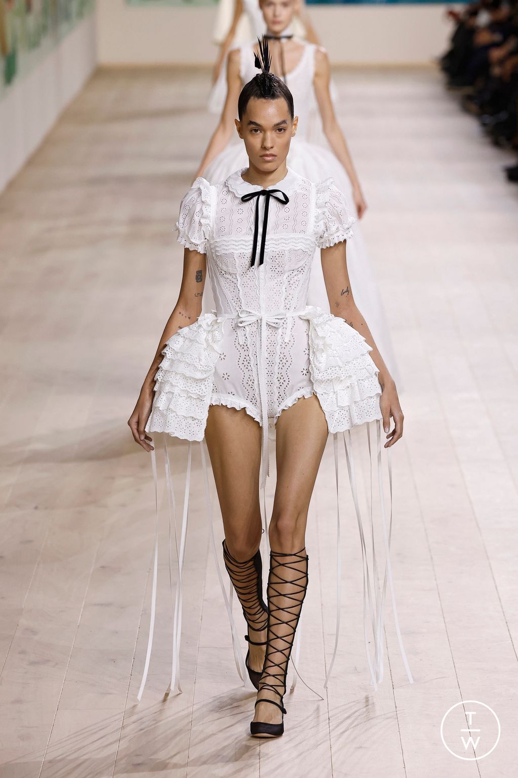 Fashion Week Paris Spring/Summer 2025 look 14 from the Dior collection 高级定制